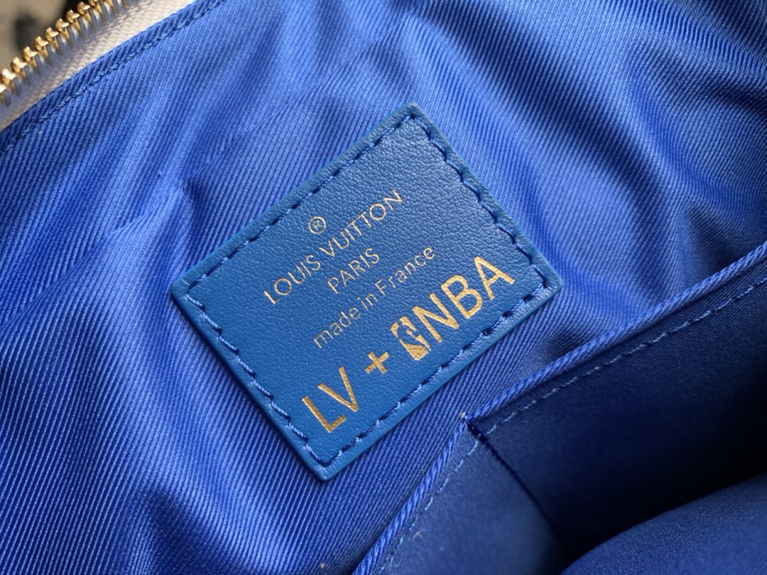 LV BAG M