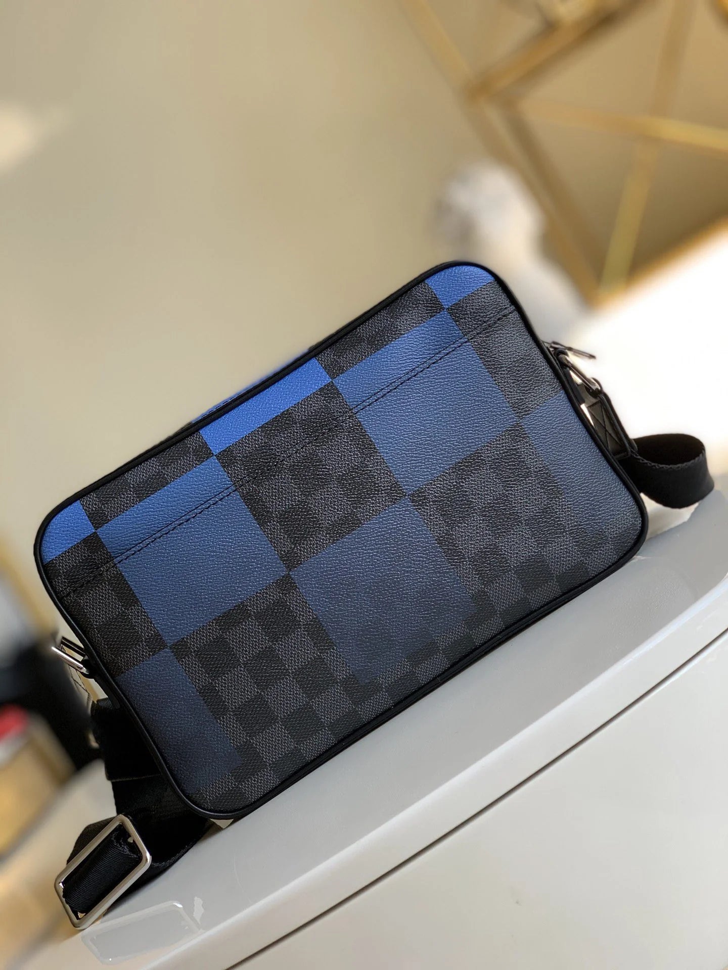 LV BAG N