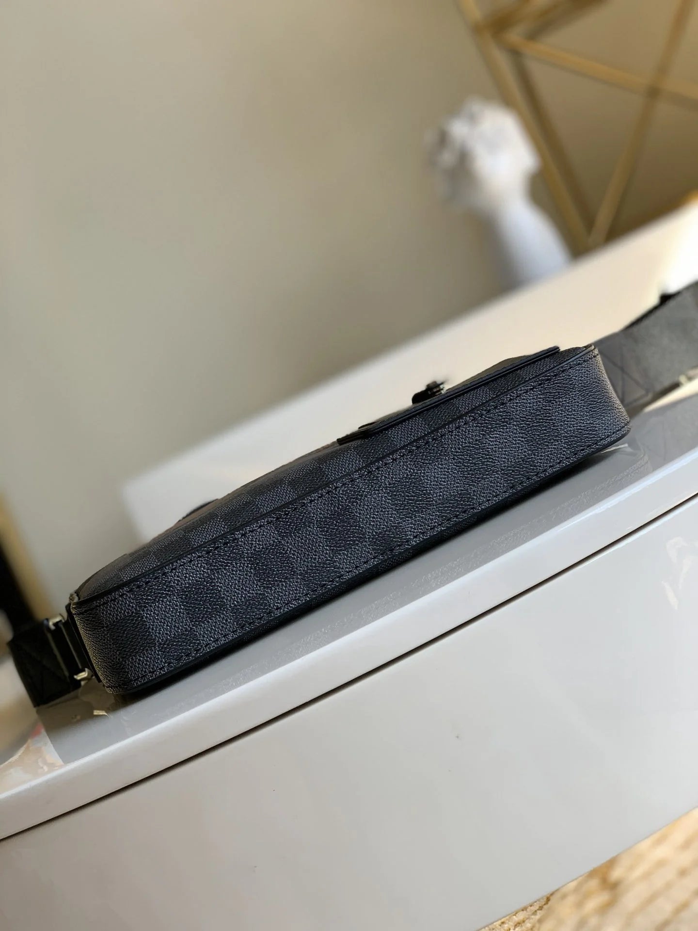 LV BAG N