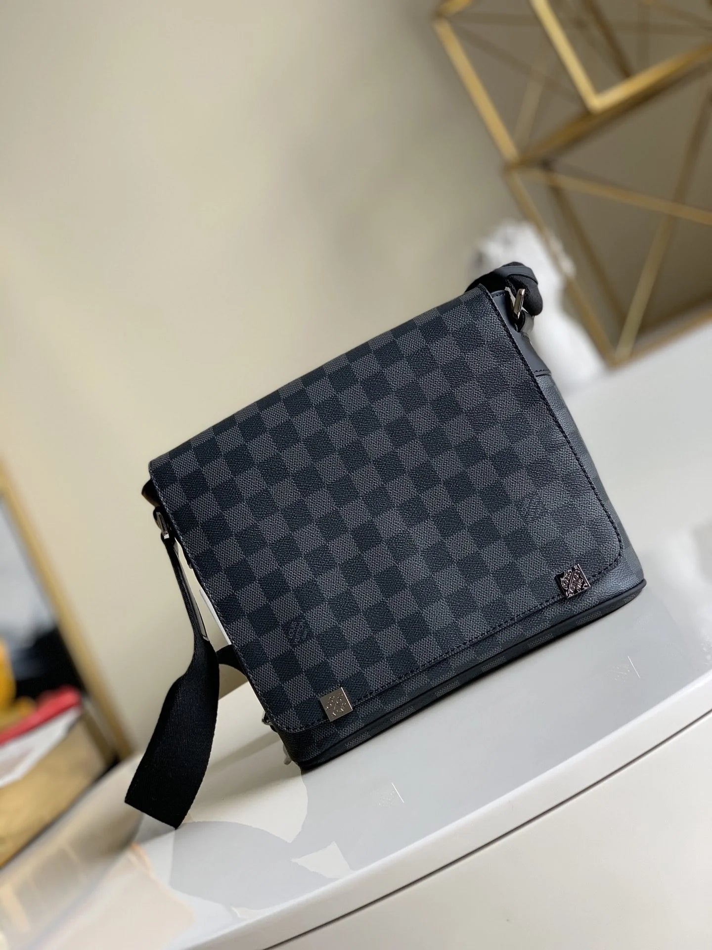 LV BAG N