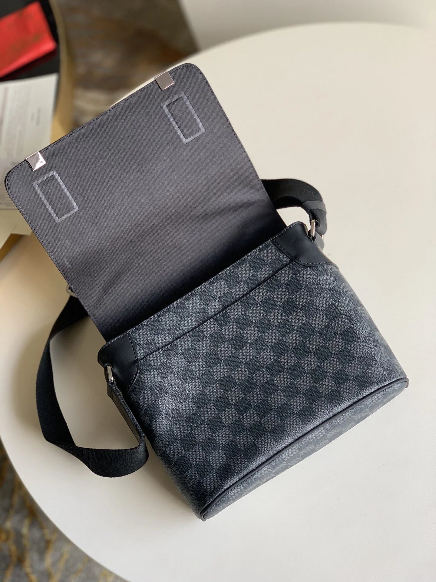 LV BAG N
