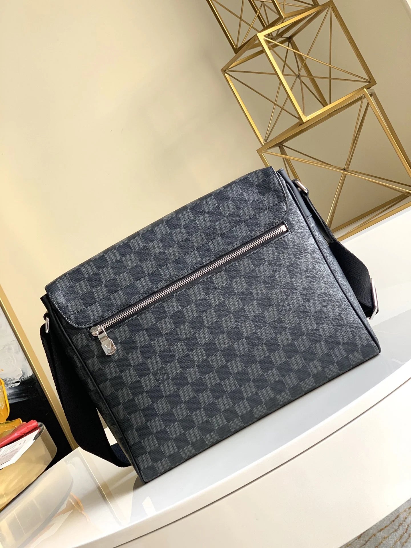 LV BAG N