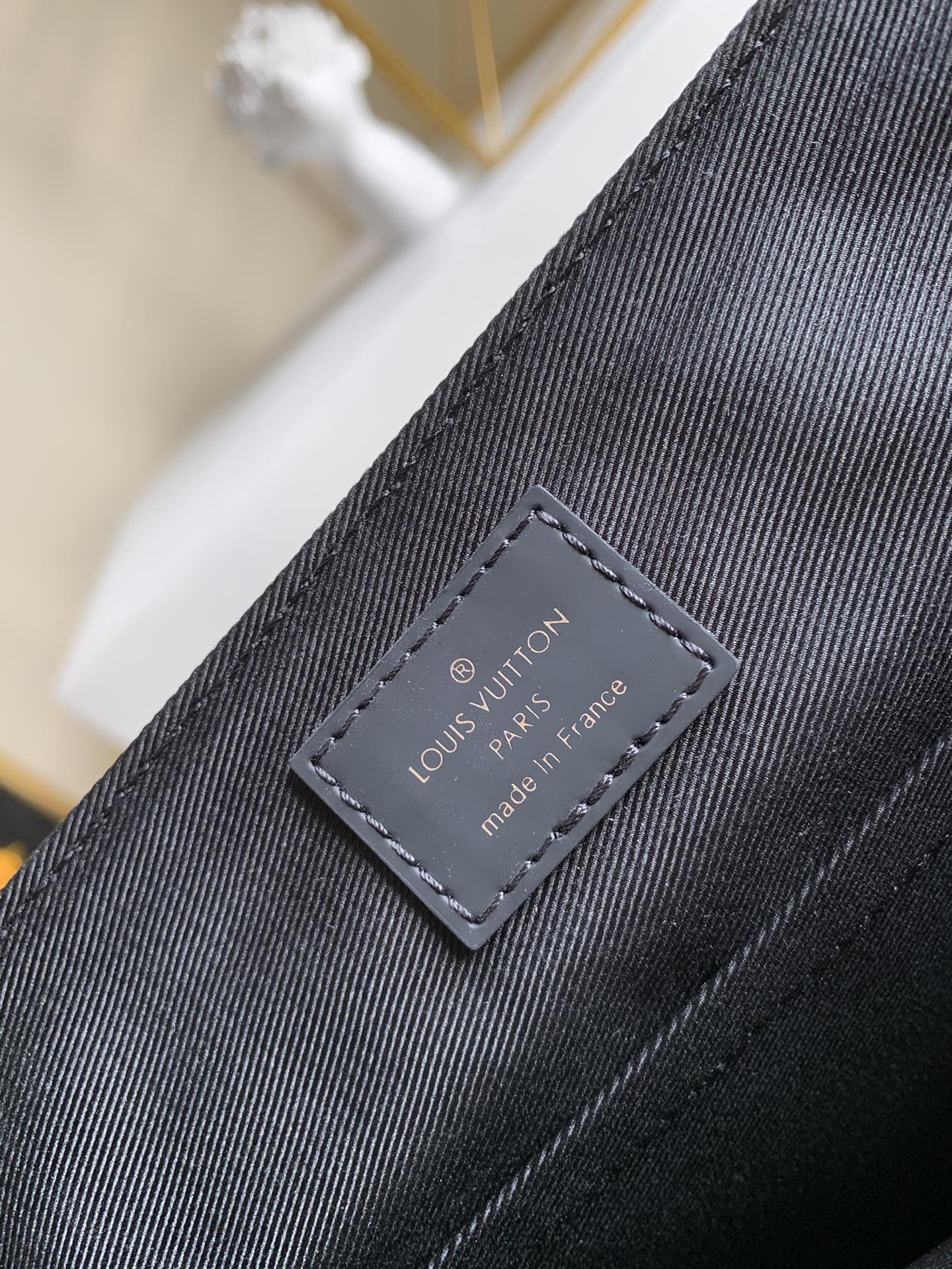 LV BAG N