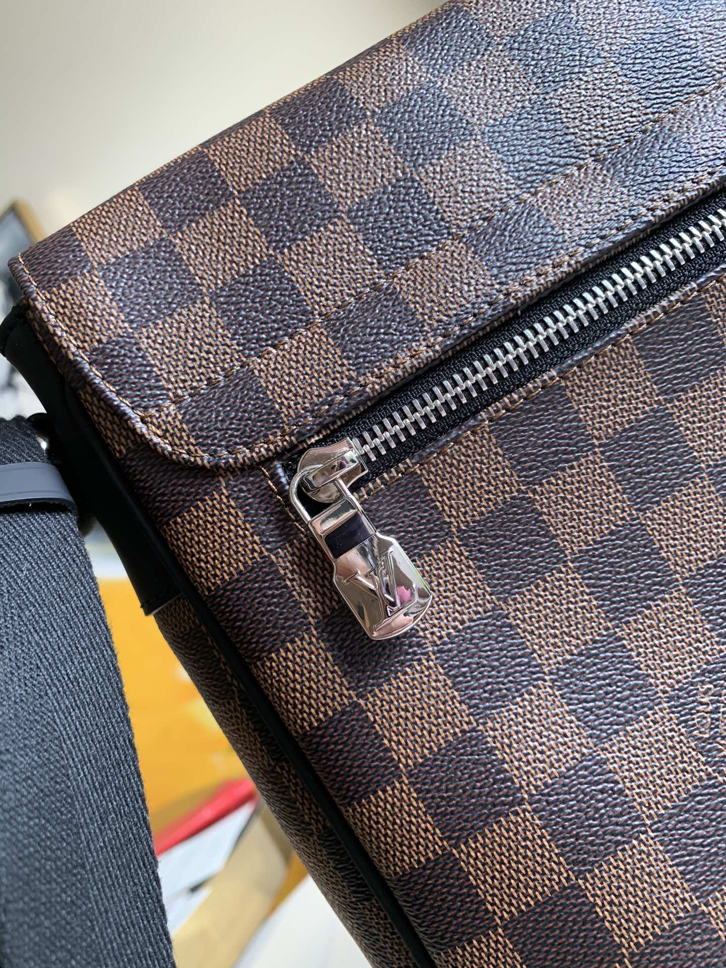 LV BAG N