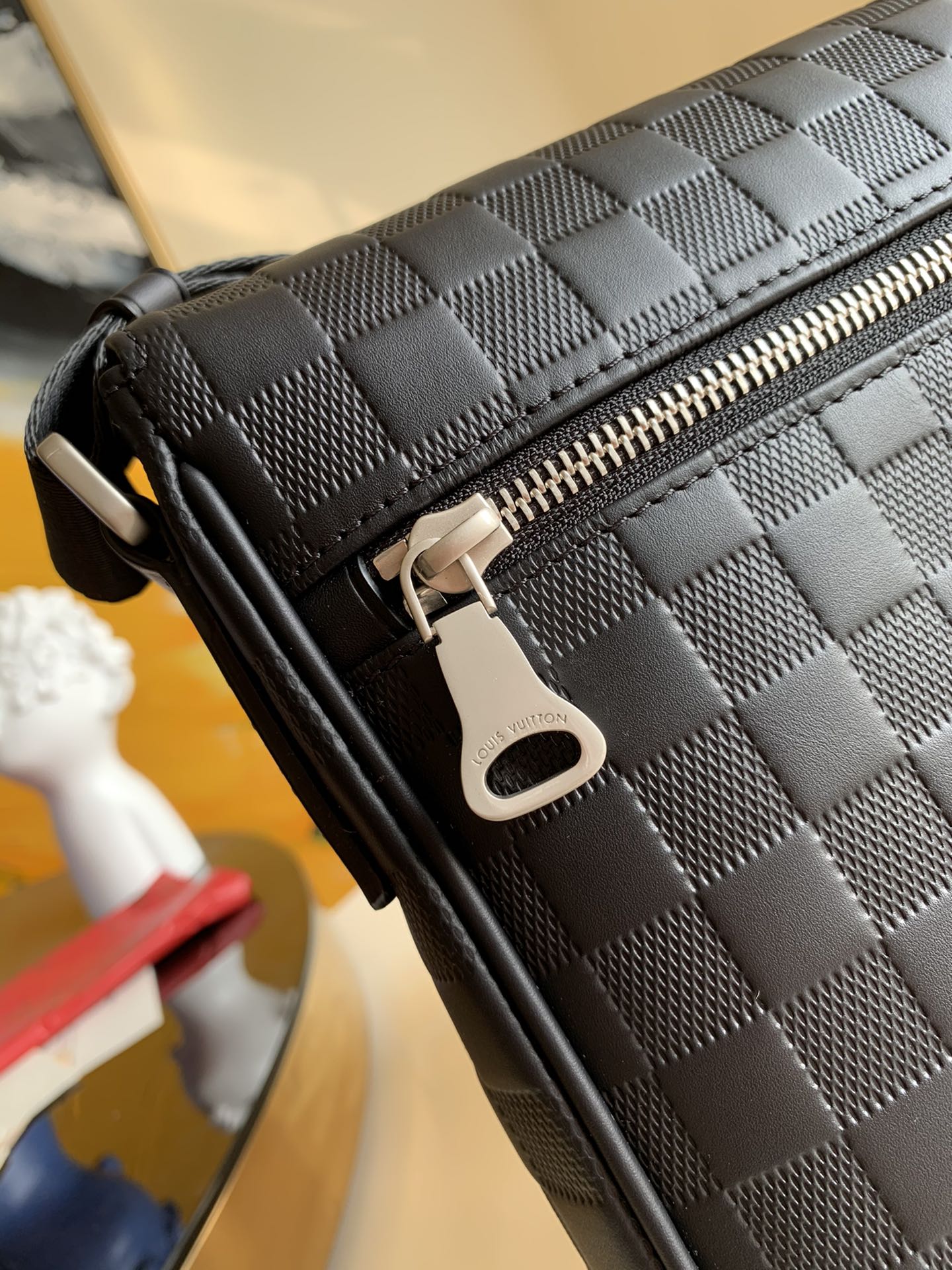 LV BAG N