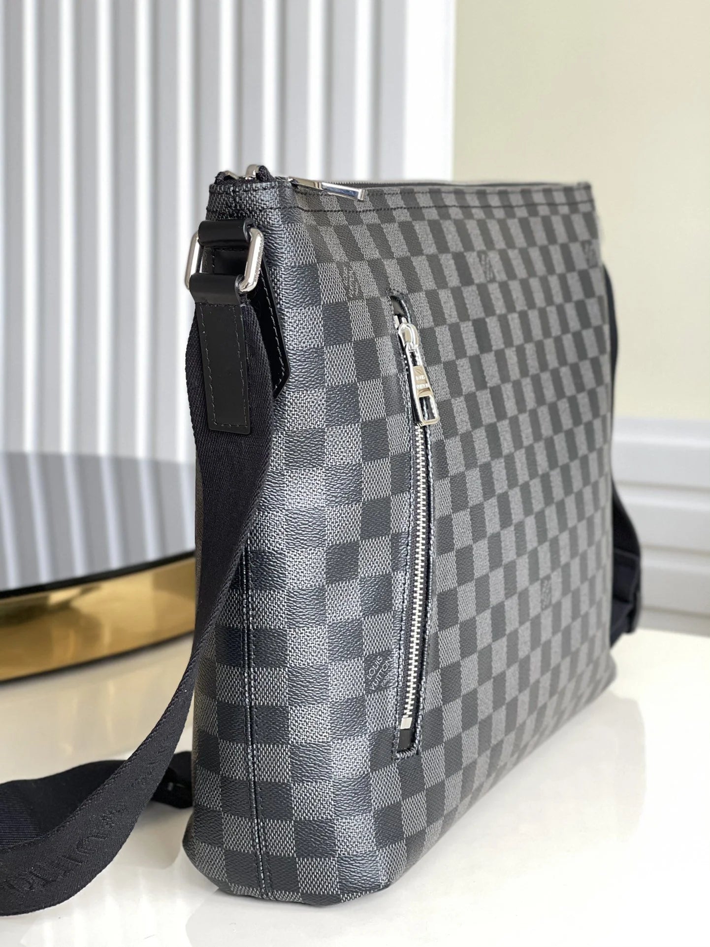 LV BAG N