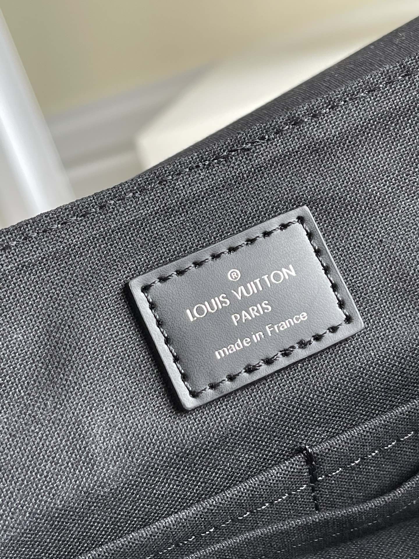 LV BAG N