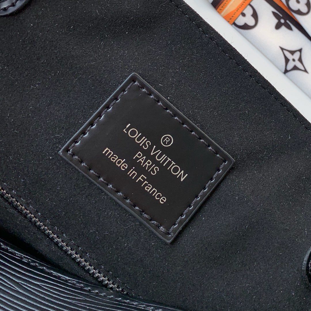 LV BAG N41379