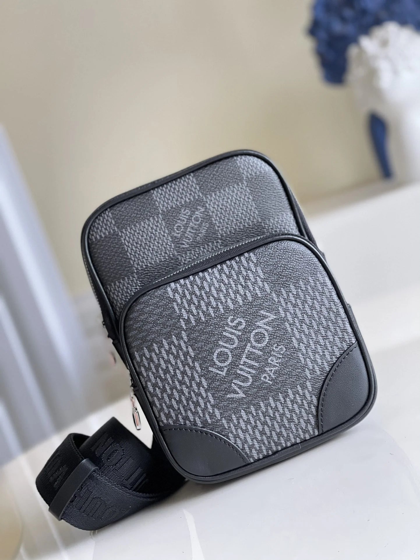 LV BAG N