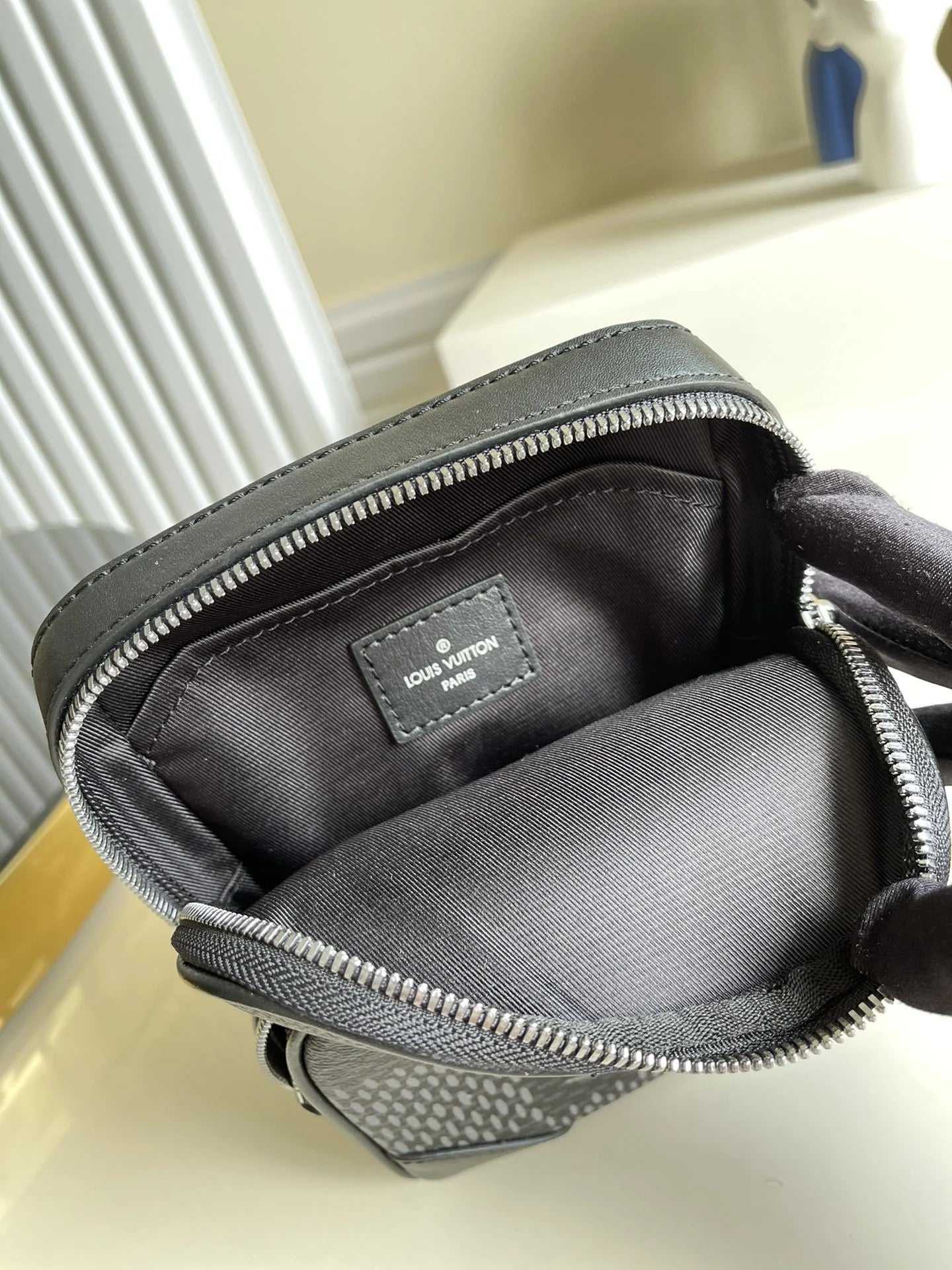 LV BAG N