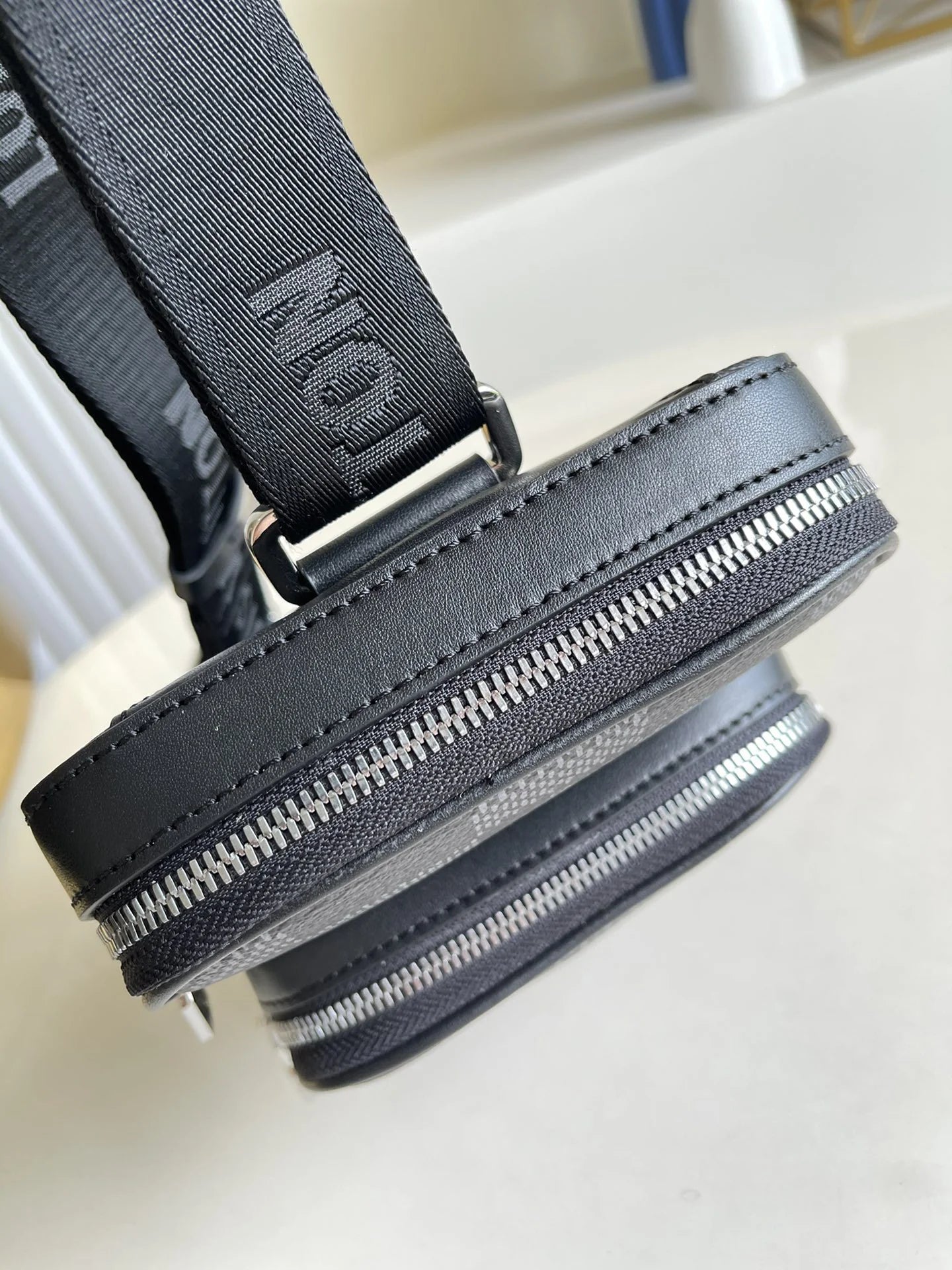 LV BAG N