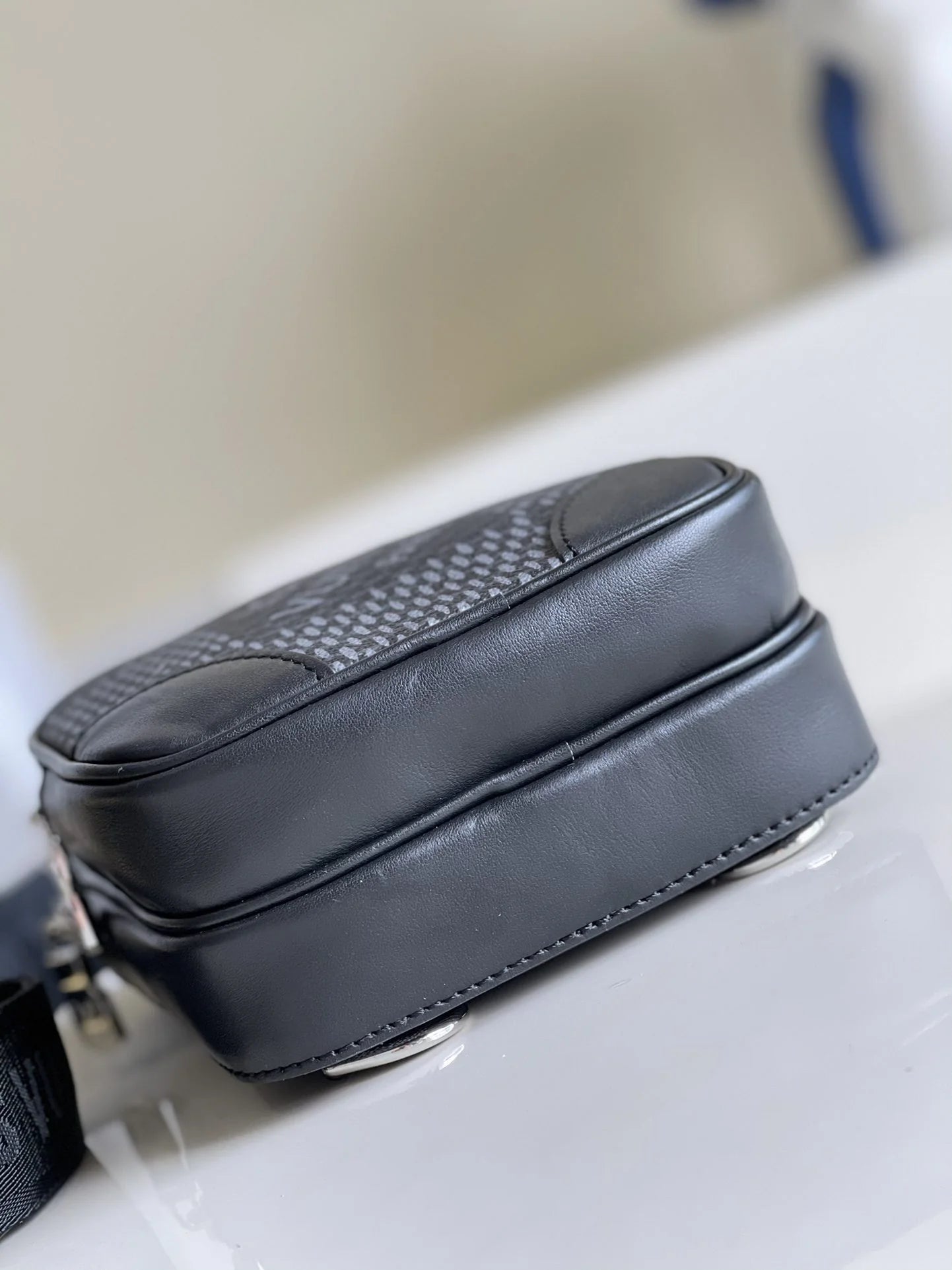 LV BAG N