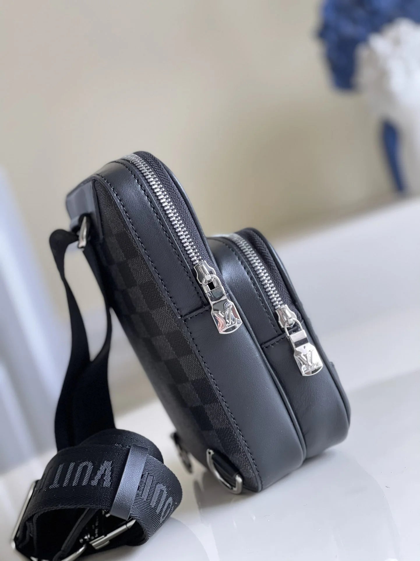LV BAG N