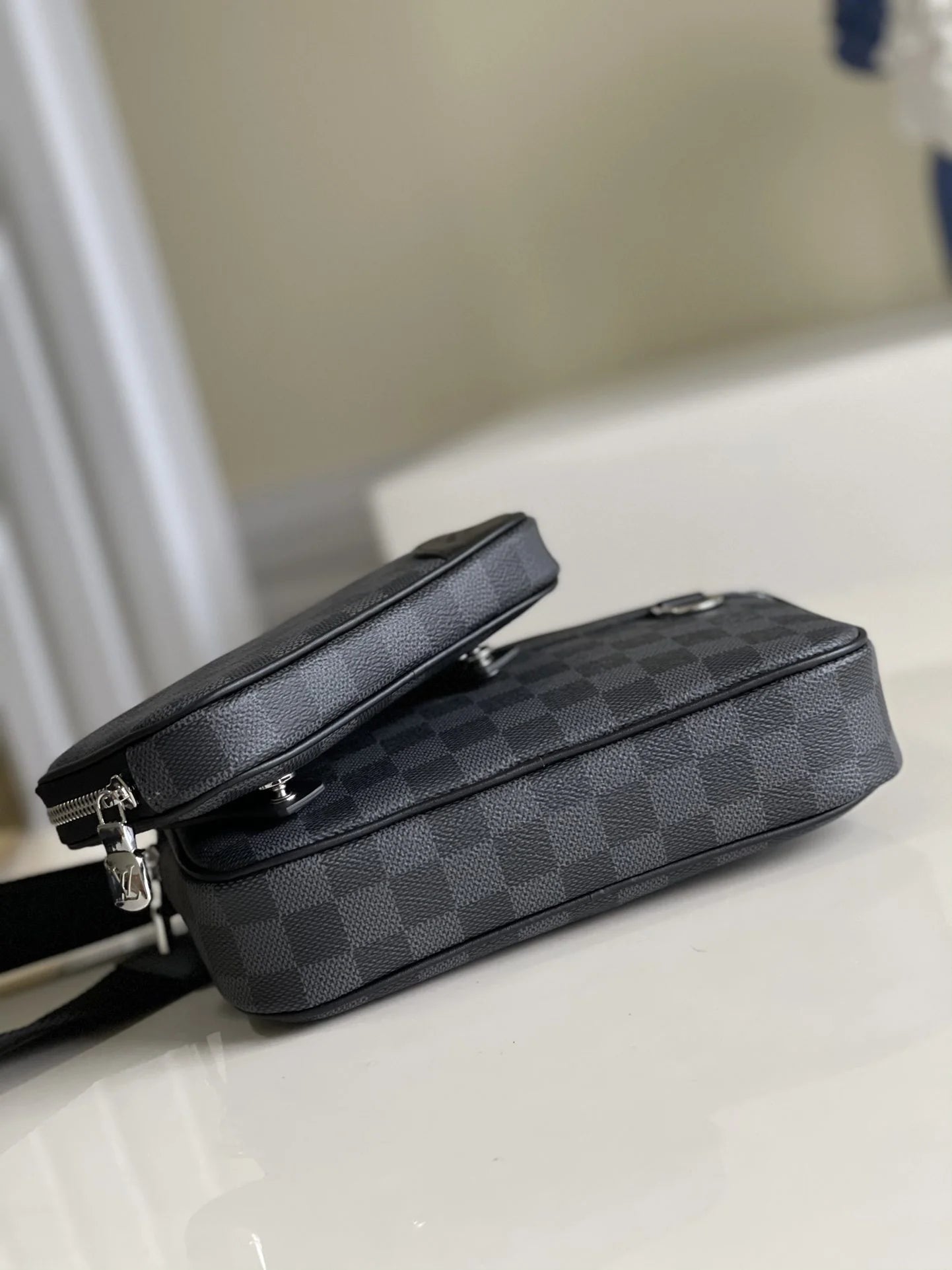 LV BAG N