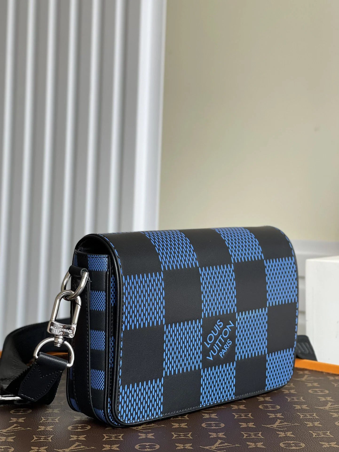 LV BAG N