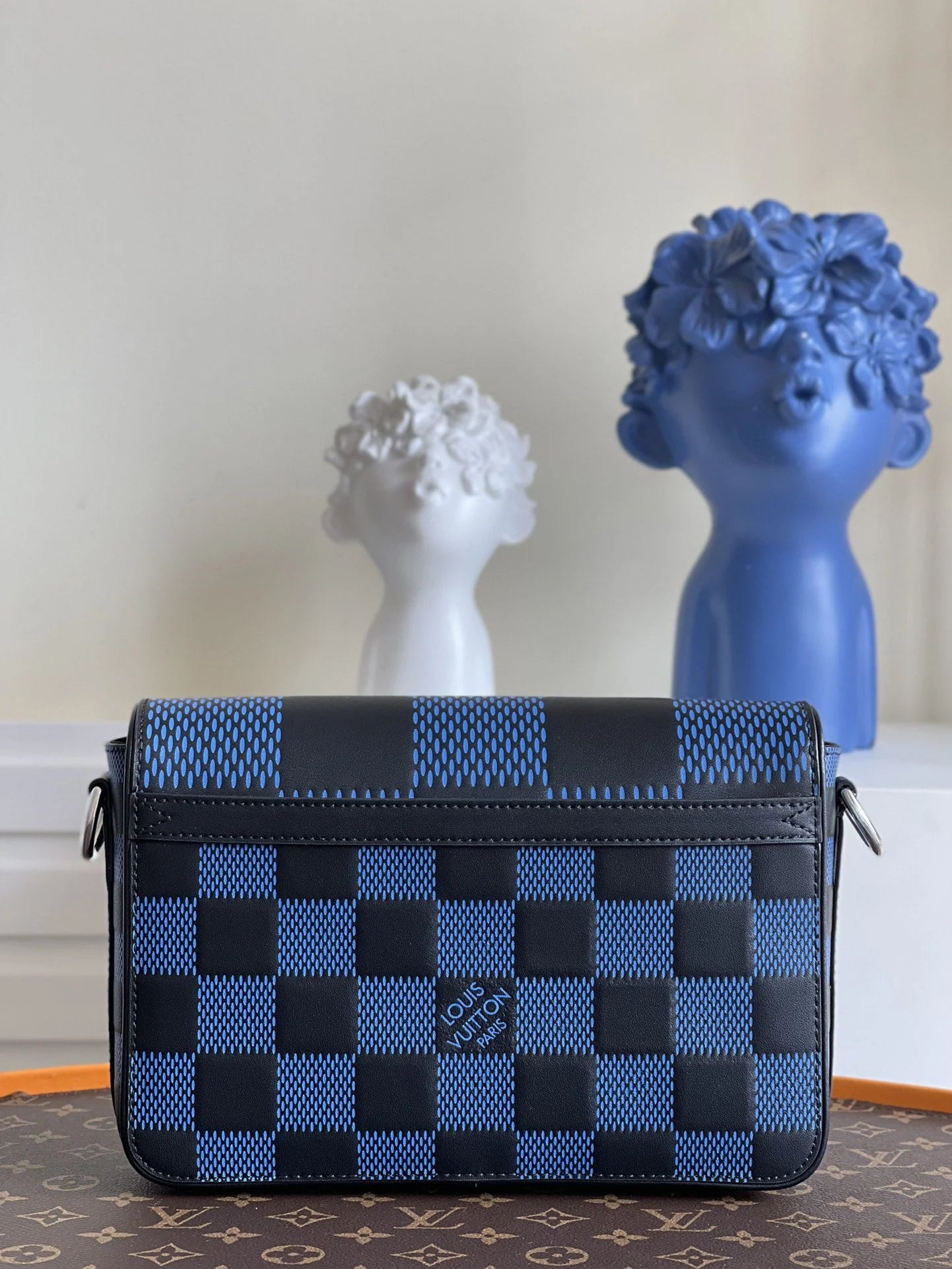 LV BAG N