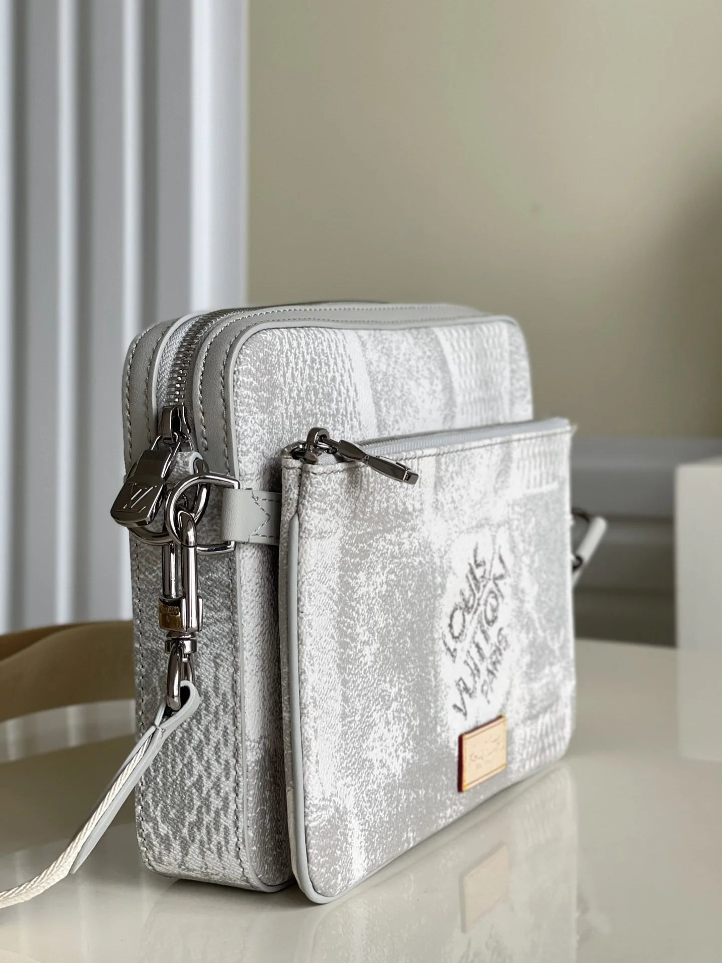 LV BAG N
