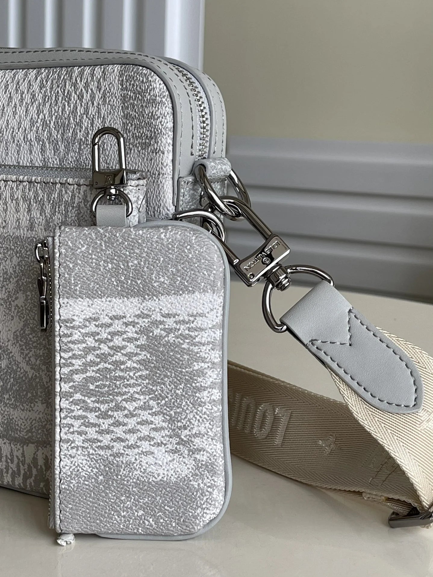 LV BAG N