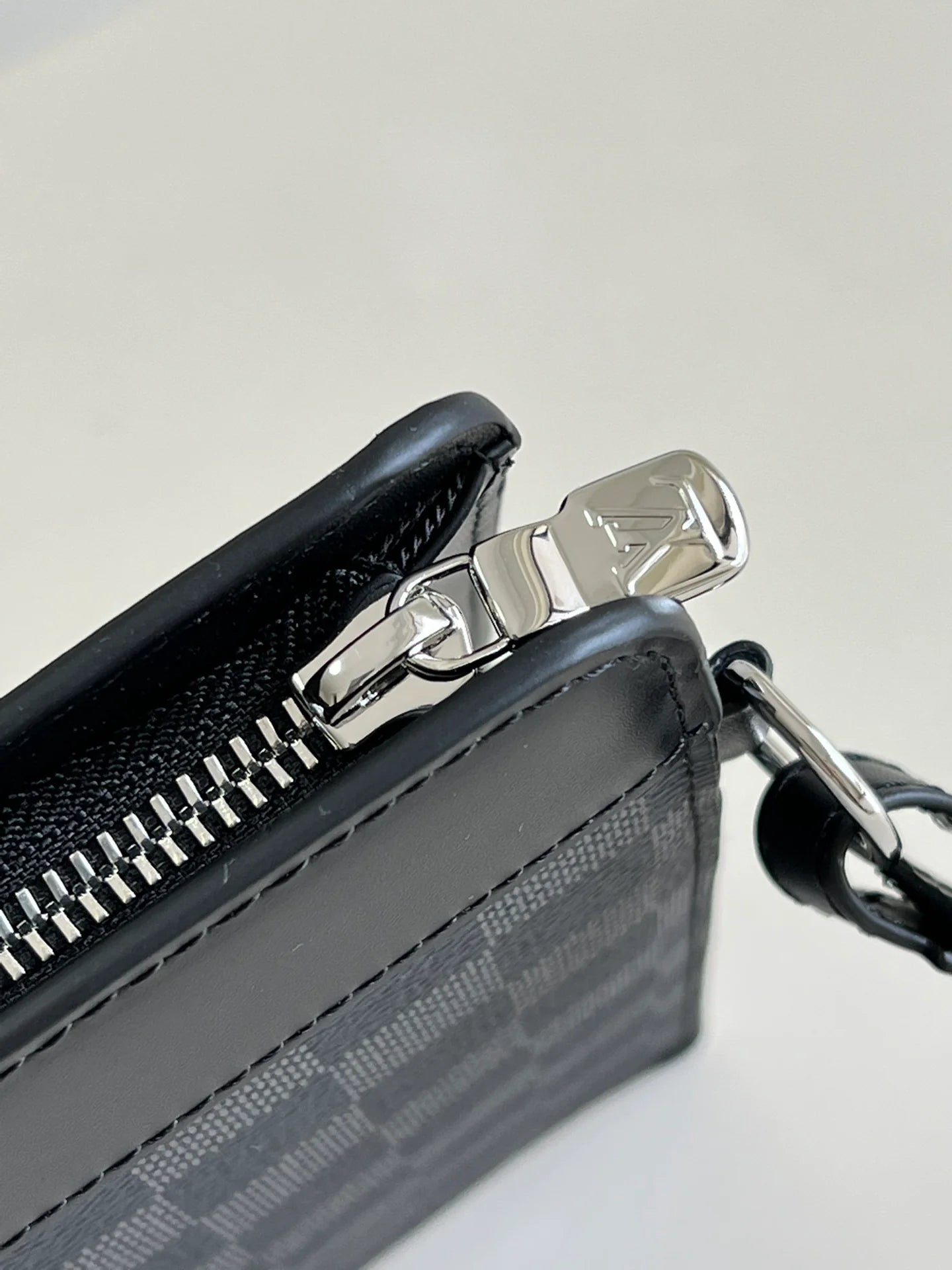 LV BAG N
