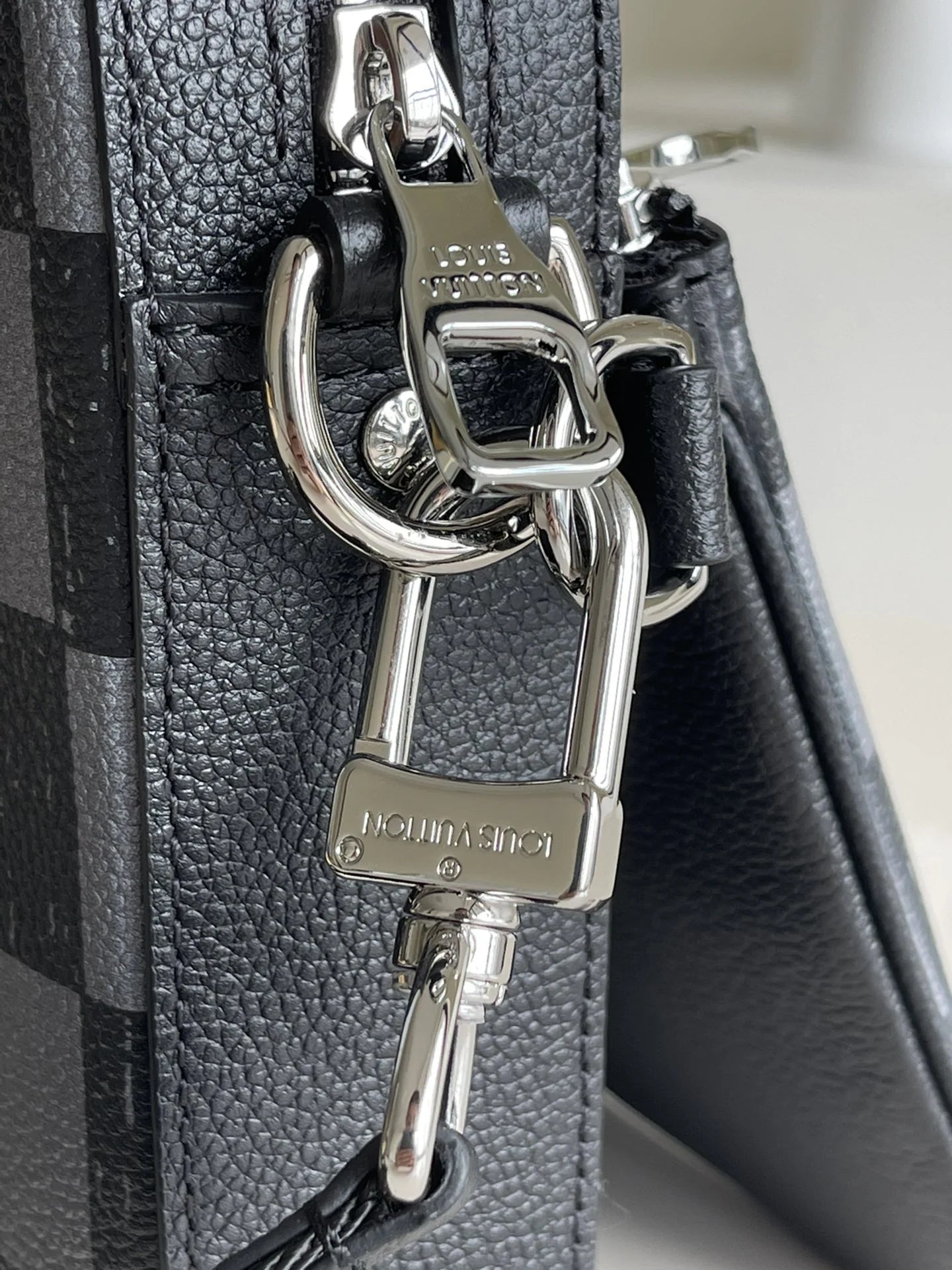 LV BAG N