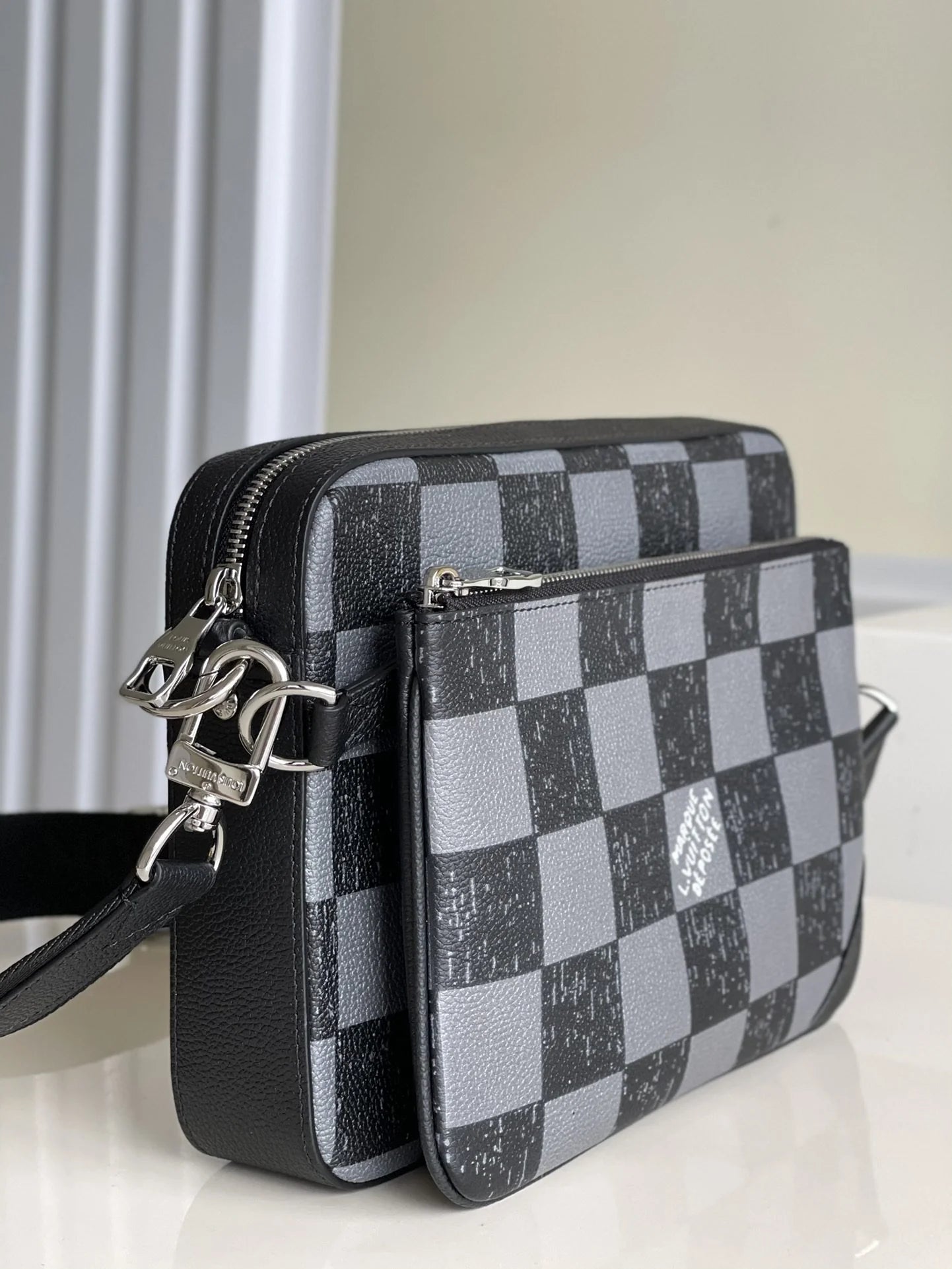 LV BAG N