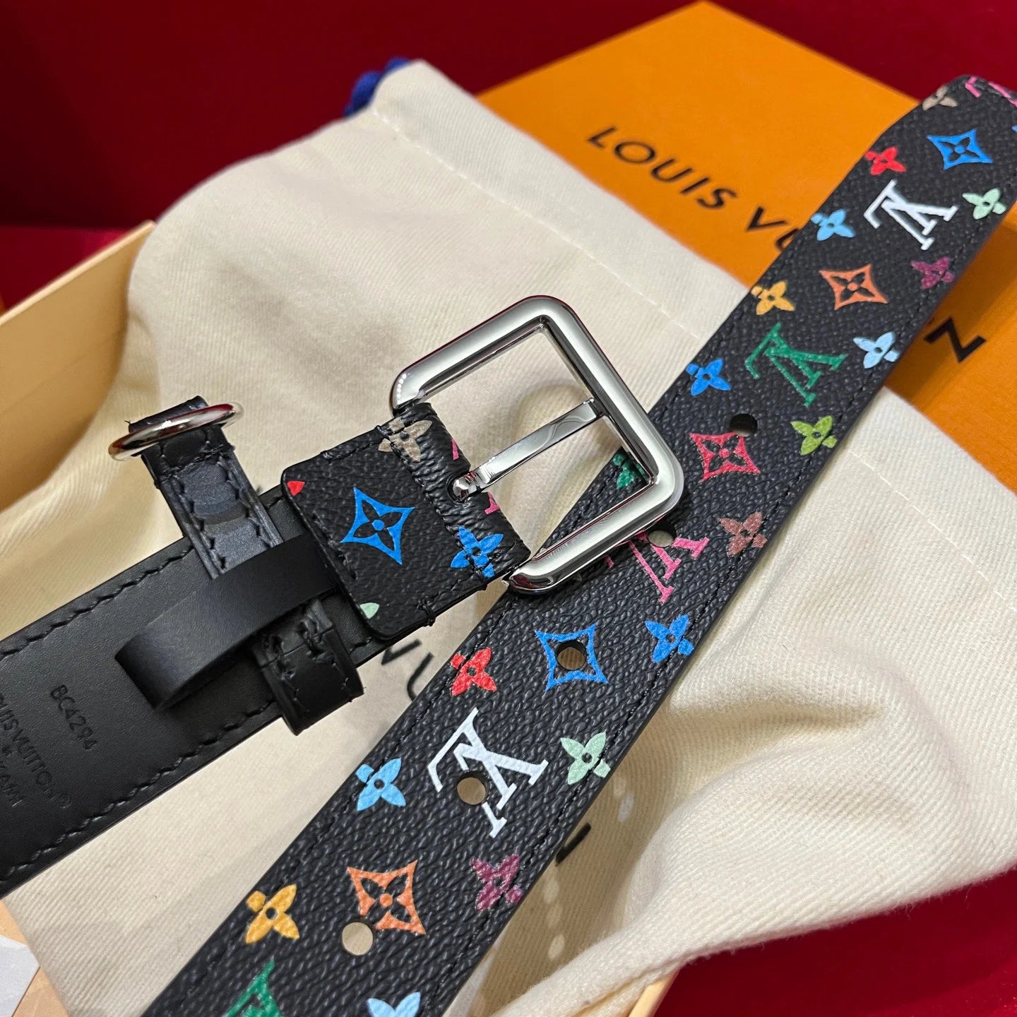 LV BELT