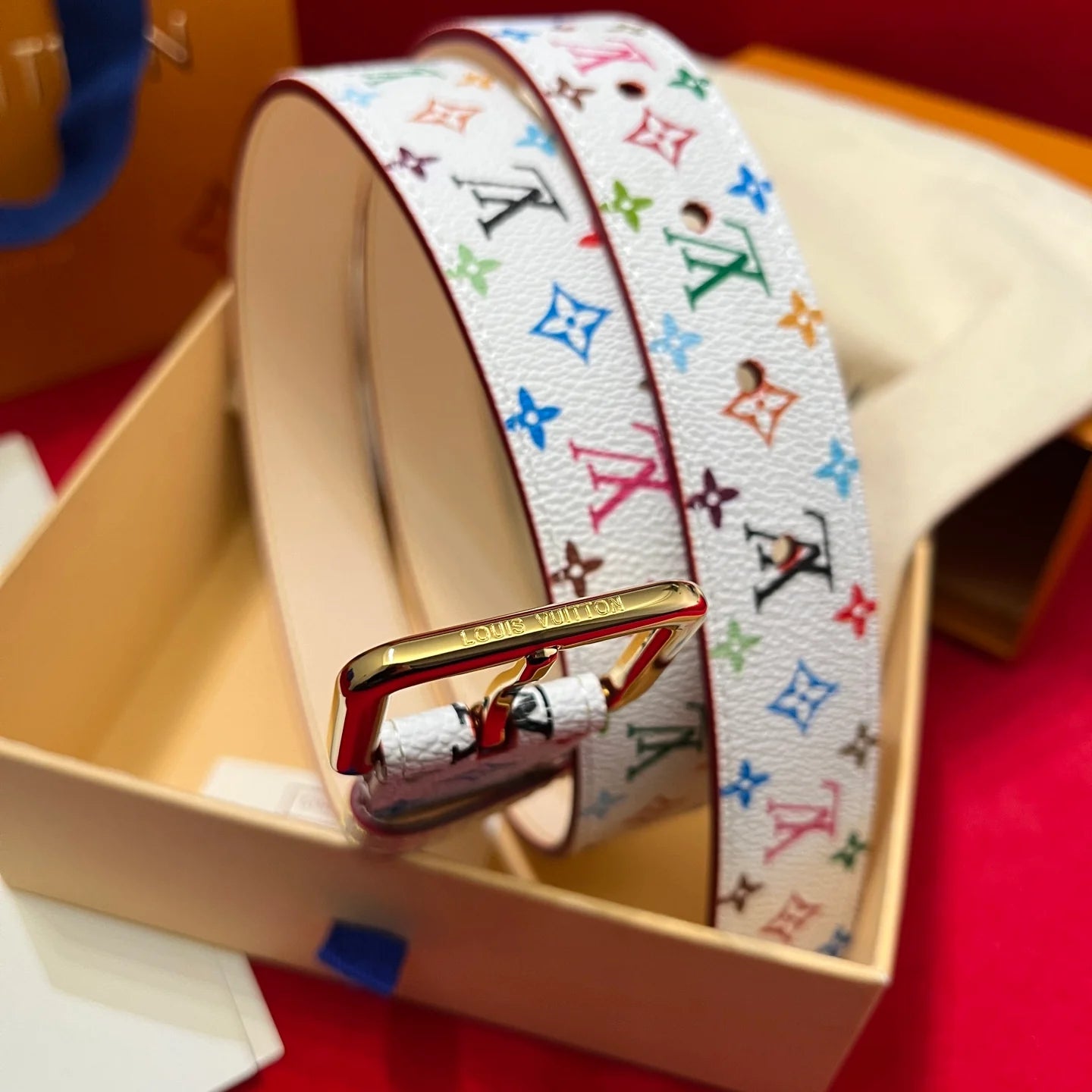 LV BELT