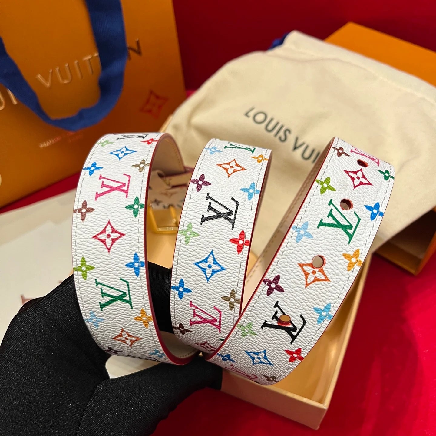 LV BELT