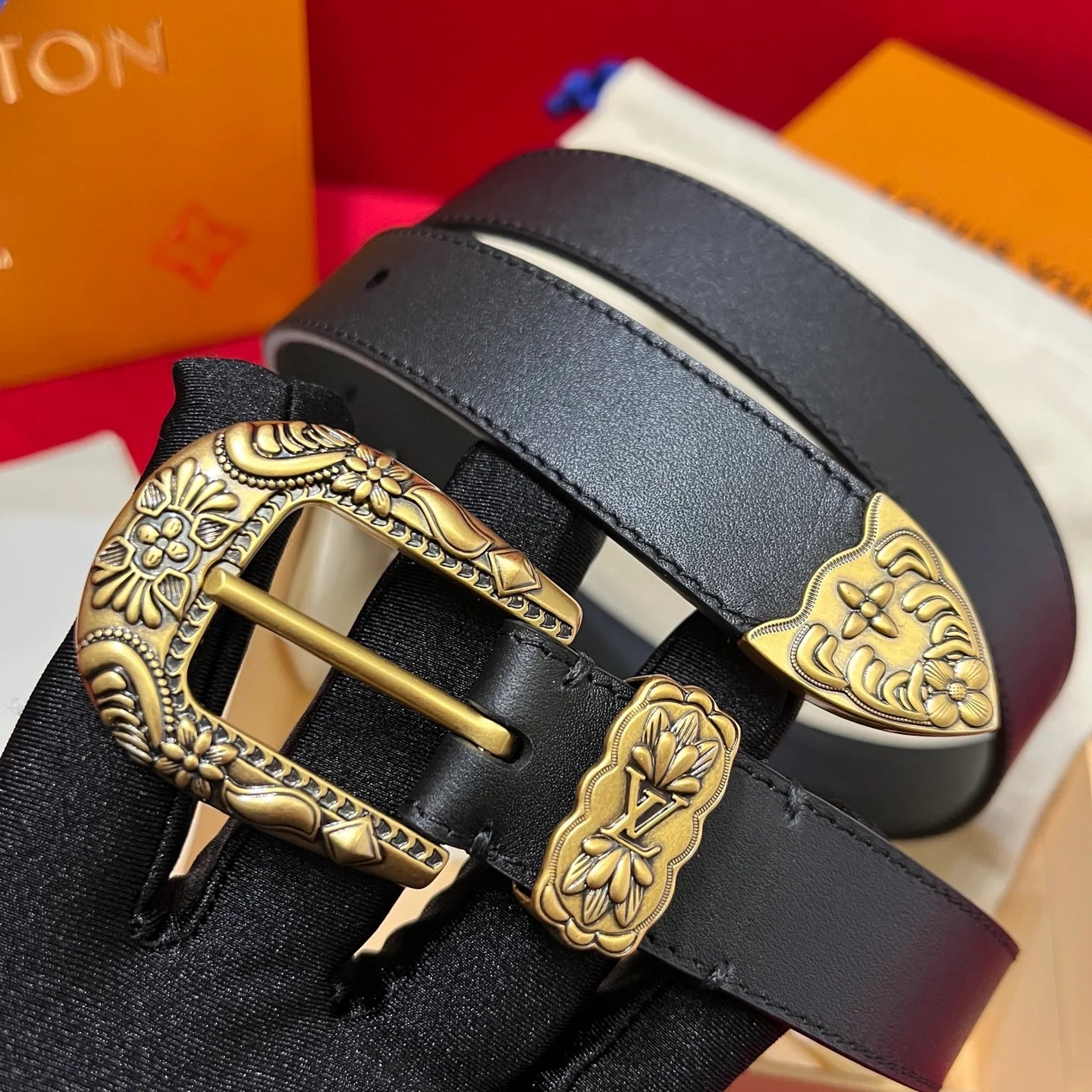 LV BELT