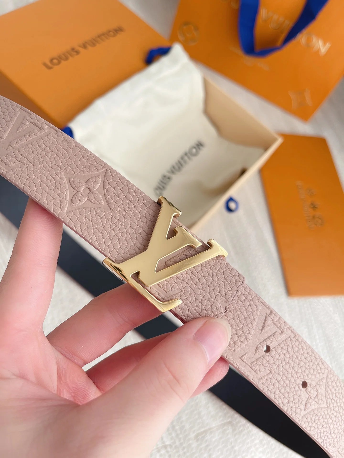 LV BELT