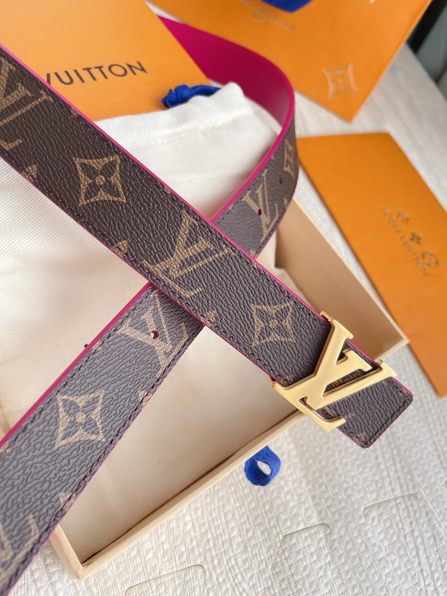 LV BELT