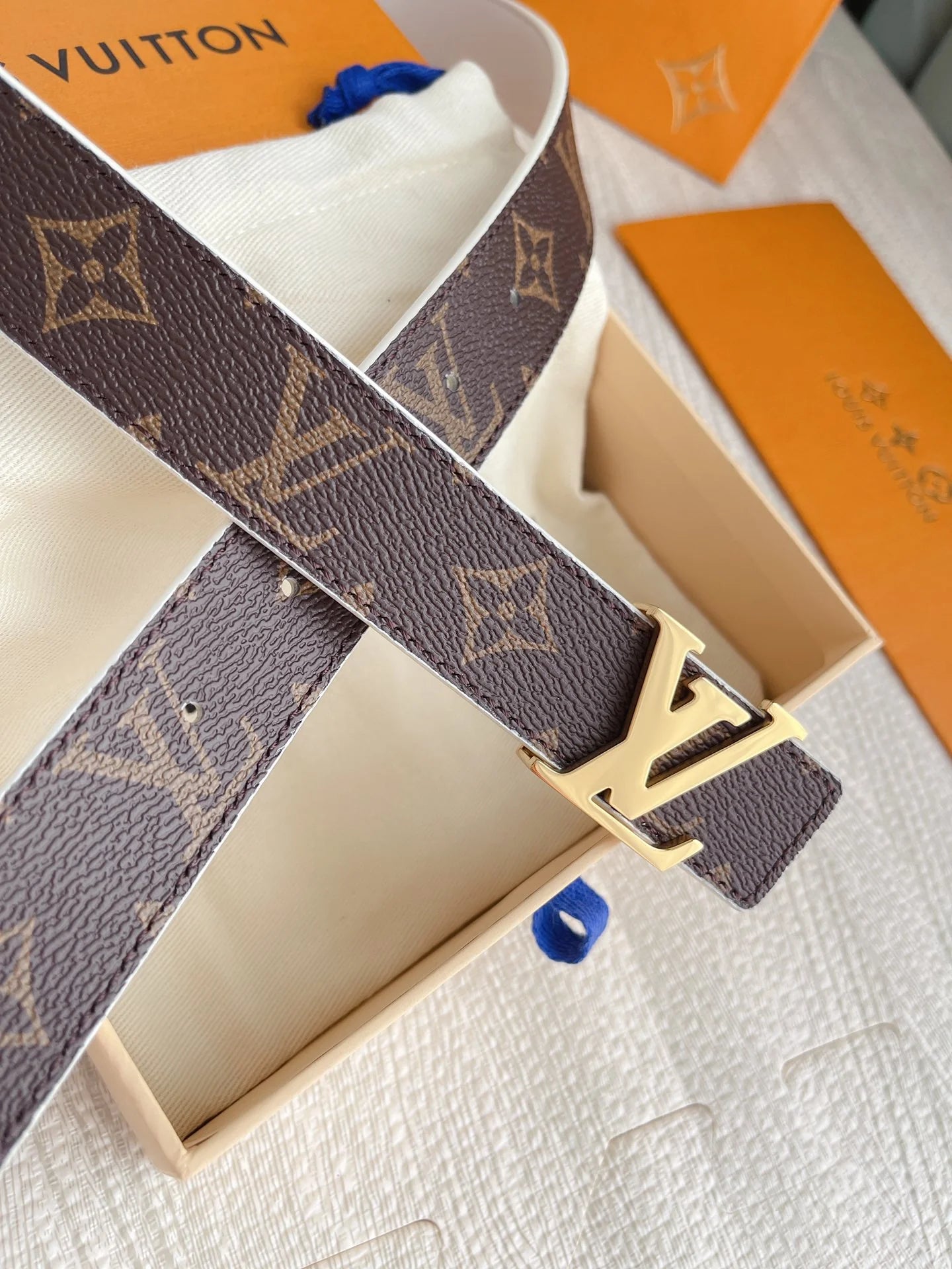 LV BELT