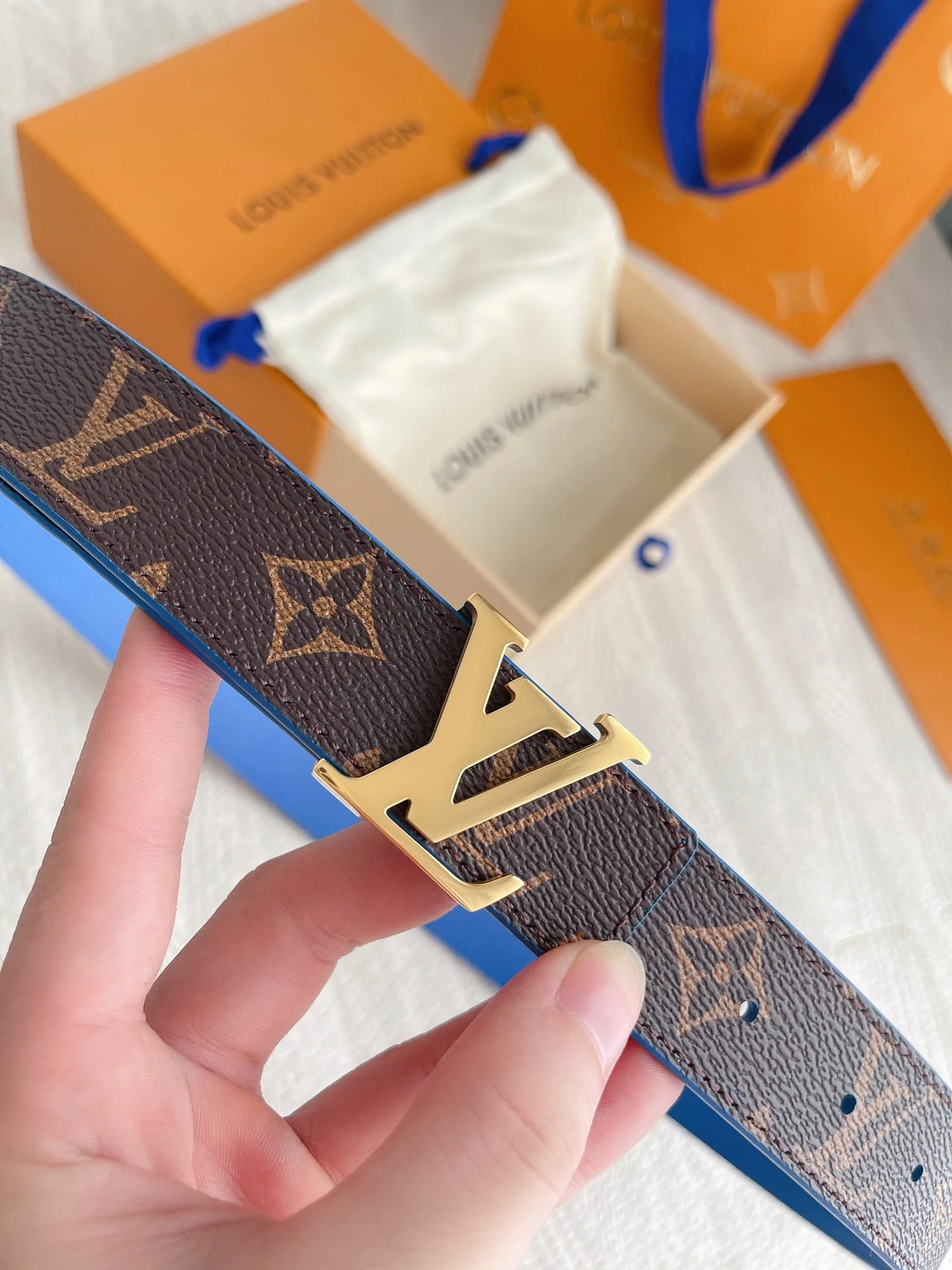 LV BELT