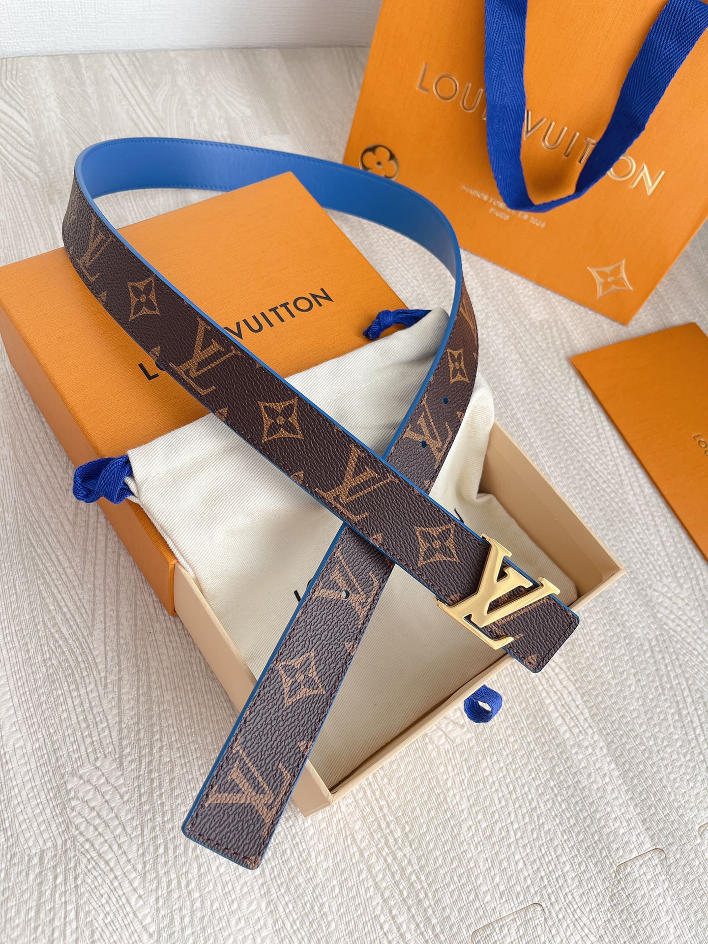LV BELT