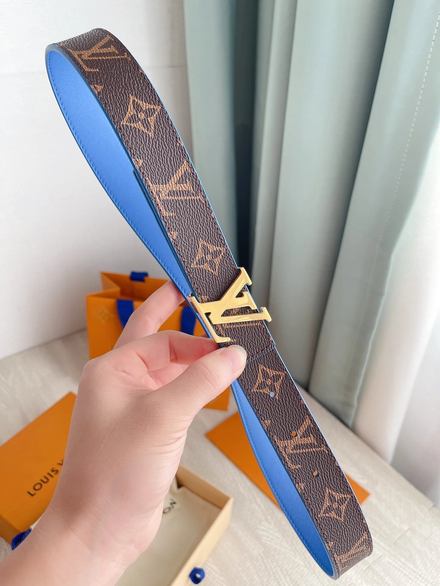 LV BELT