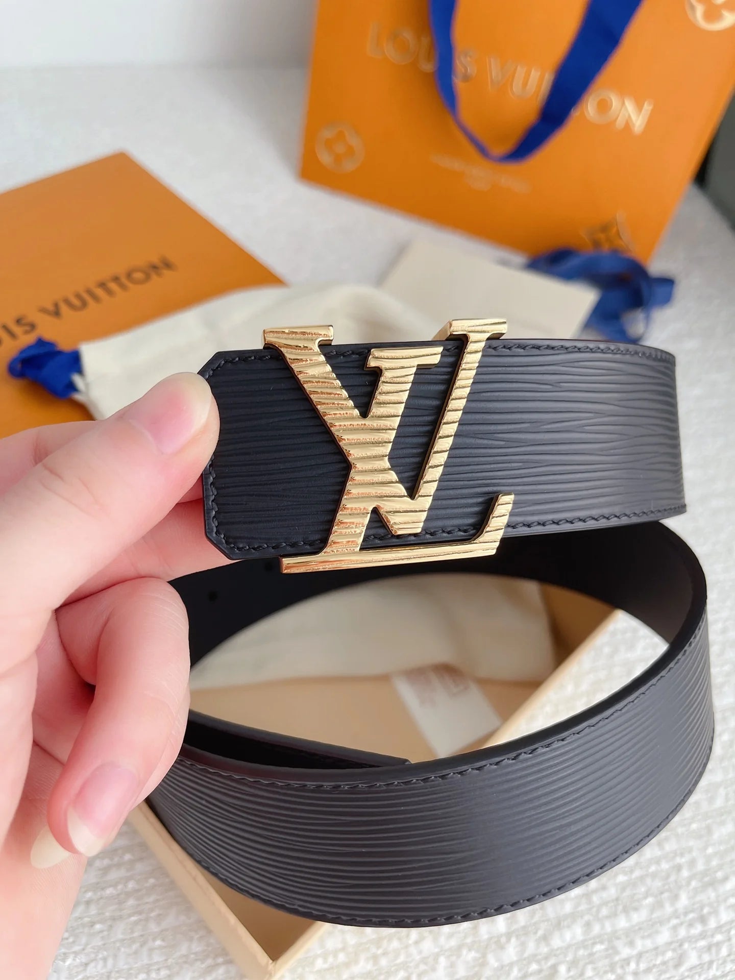 LV BELT