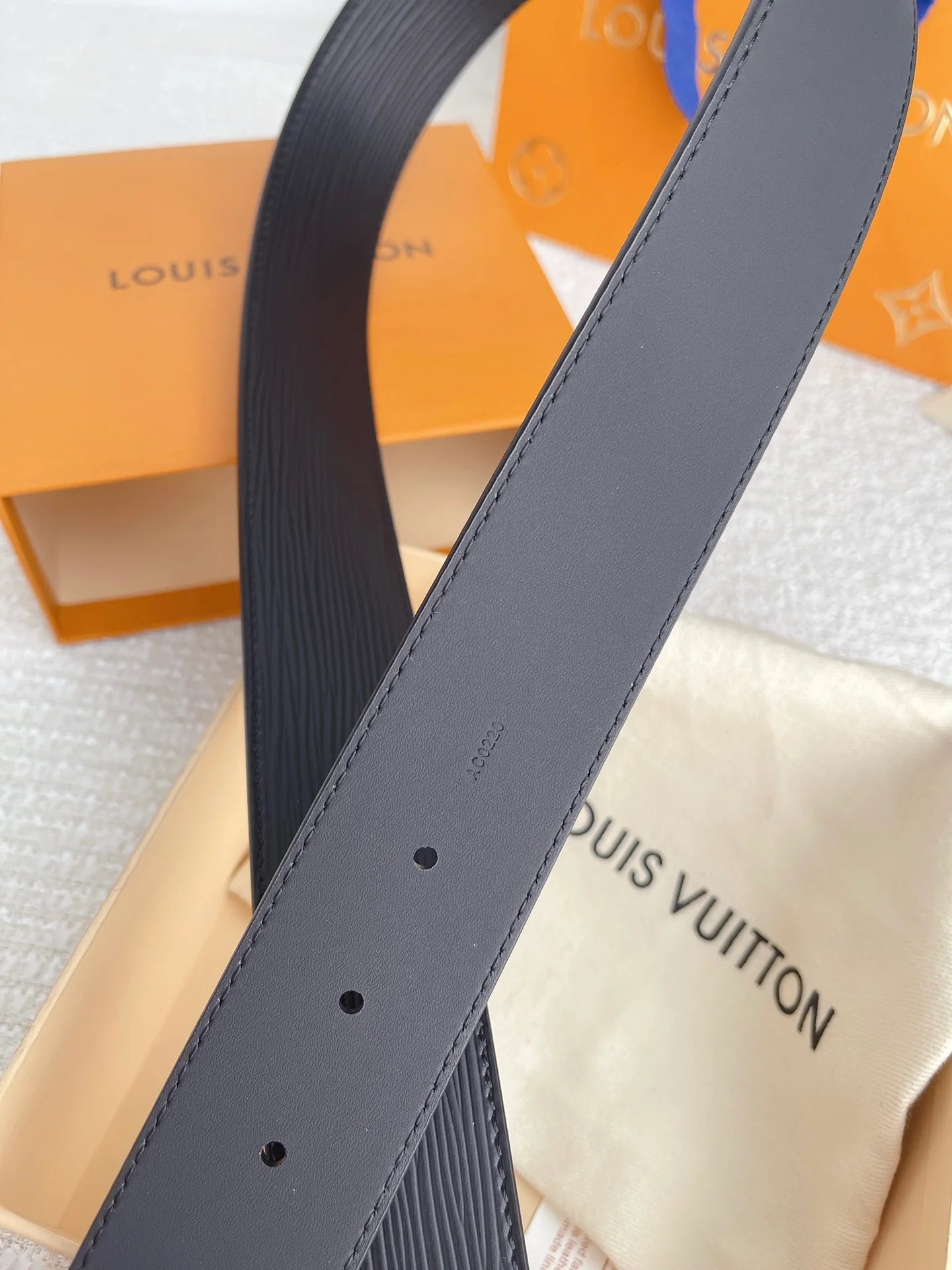 LV BELT