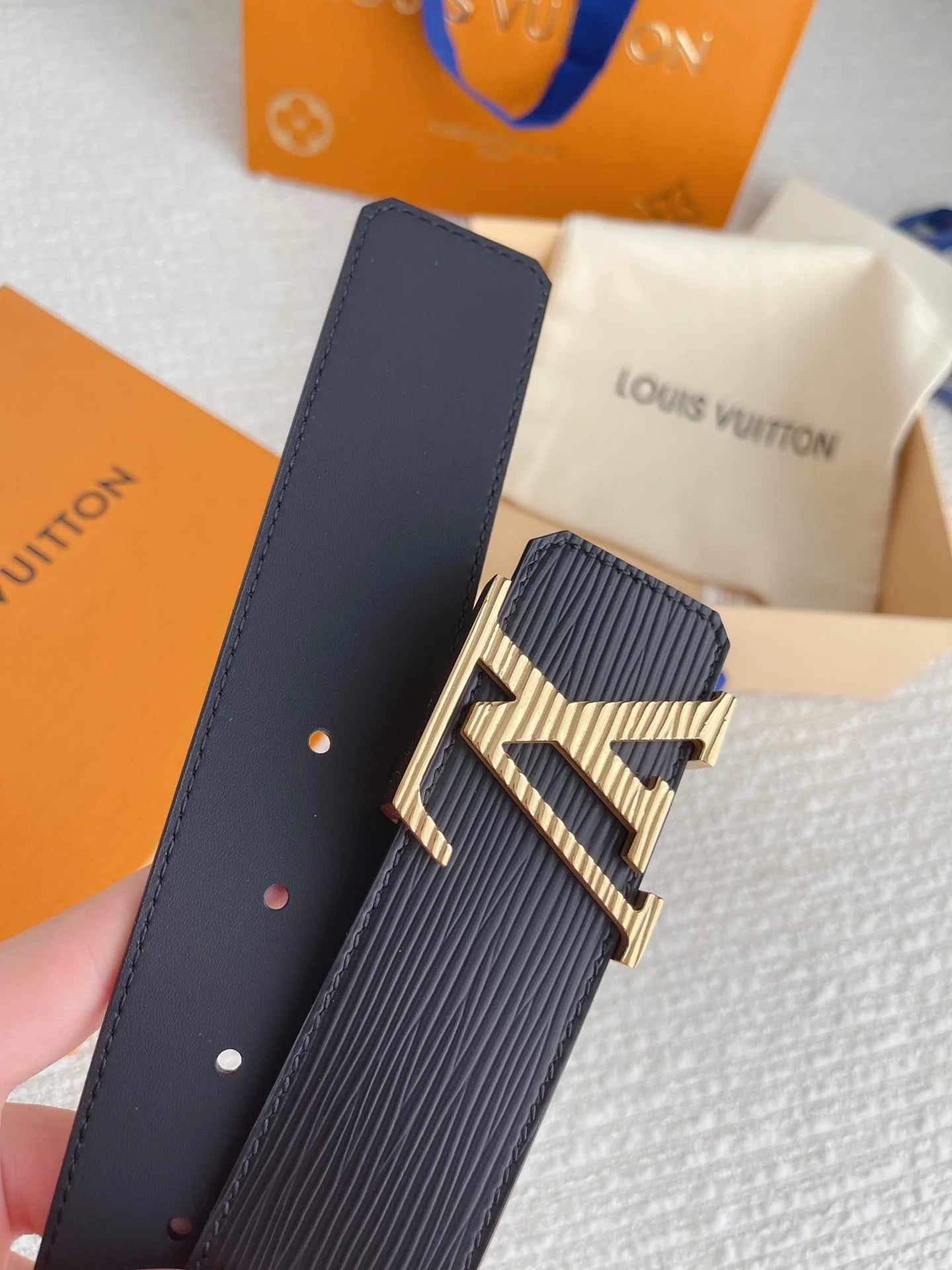 LV BELT