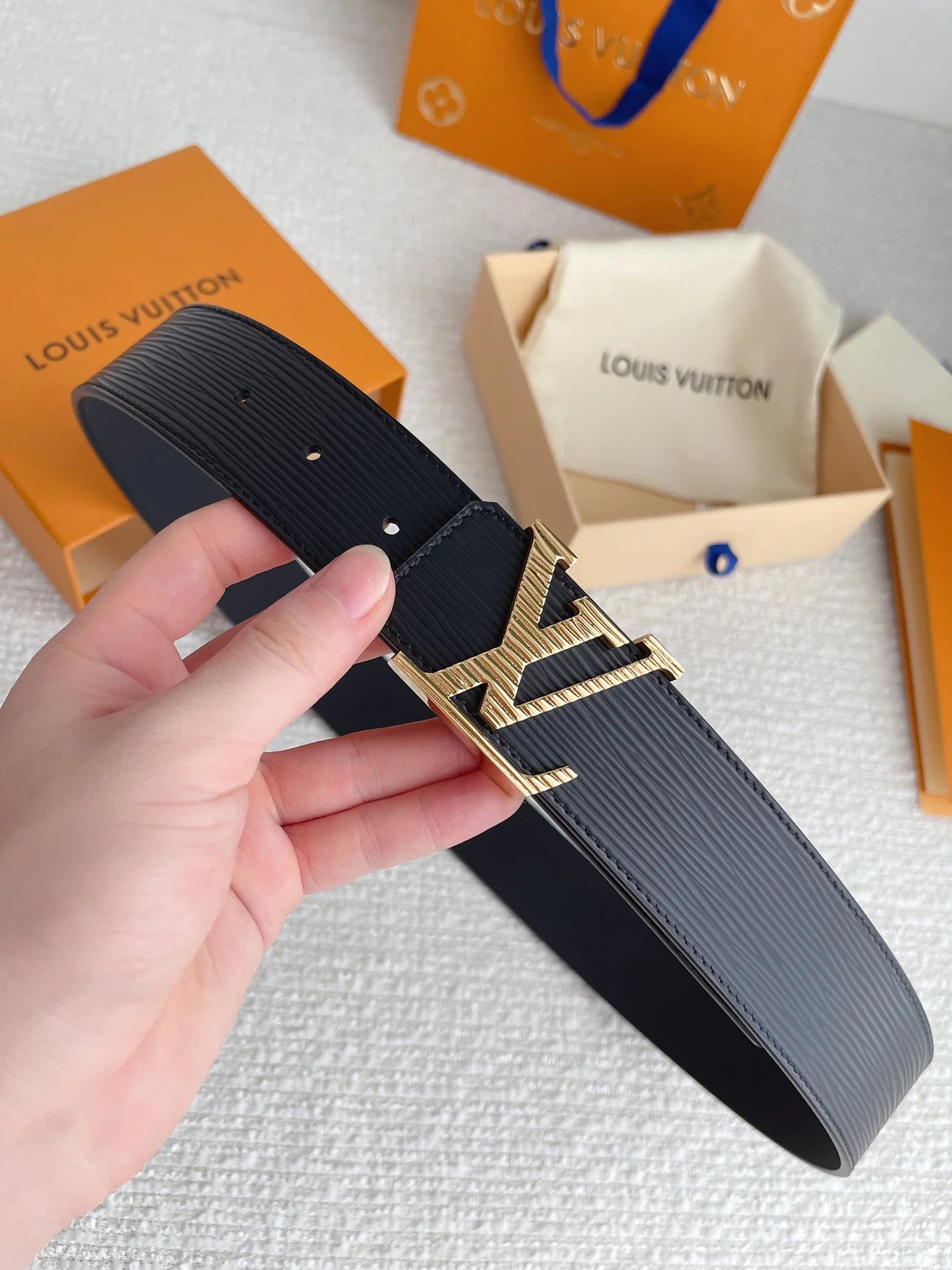 LV BELT