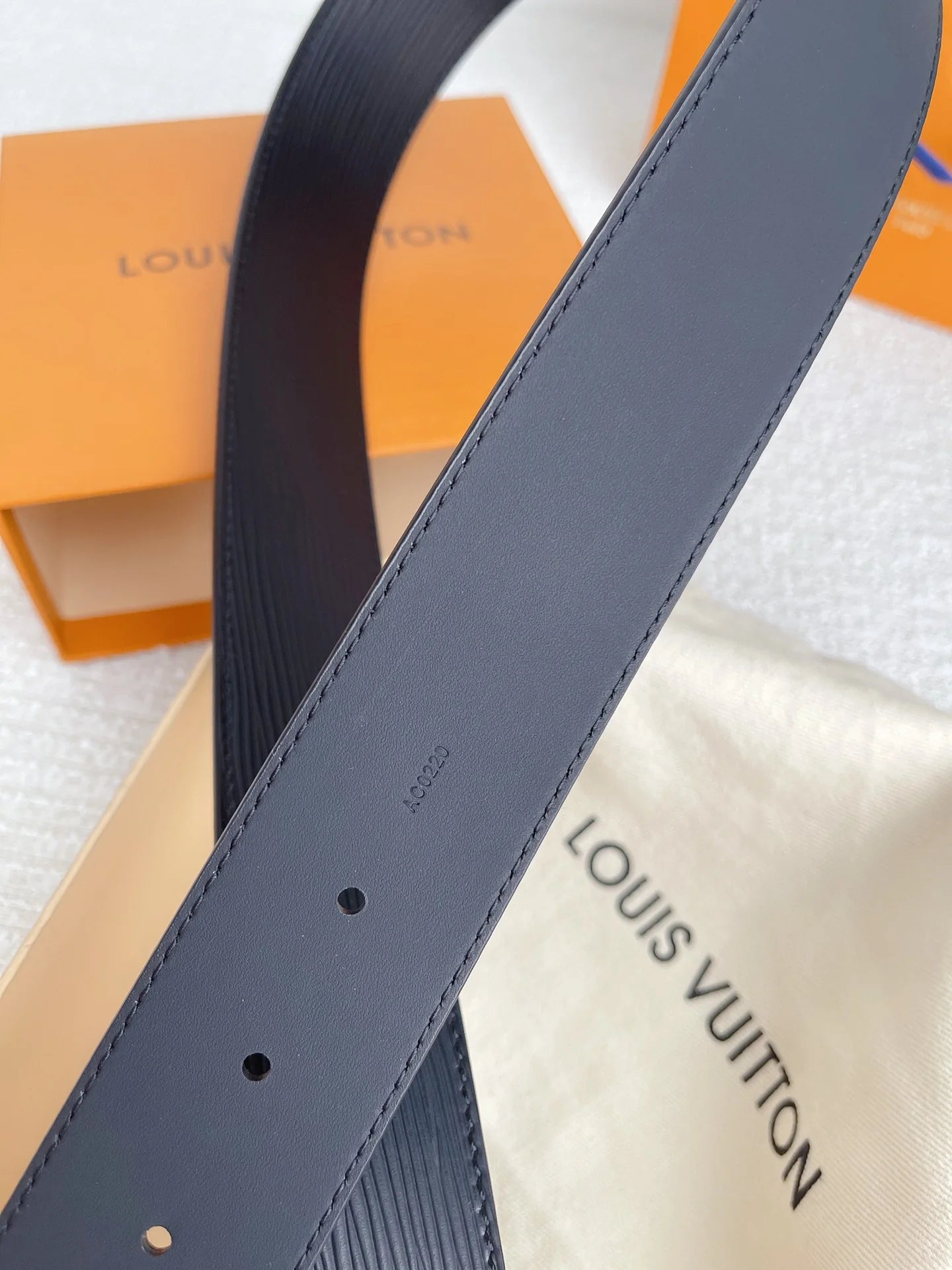 LV BELT