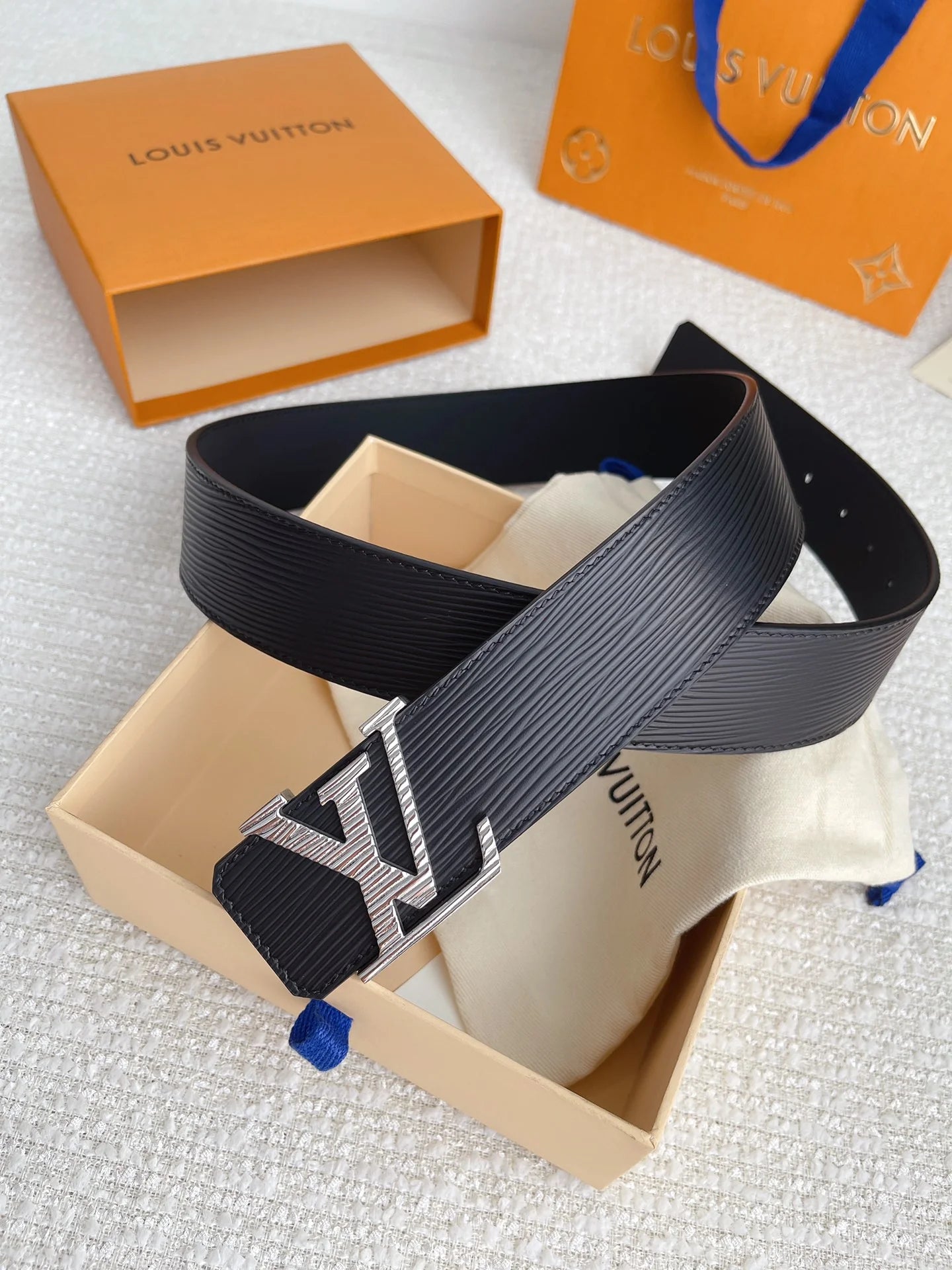 LV BELT