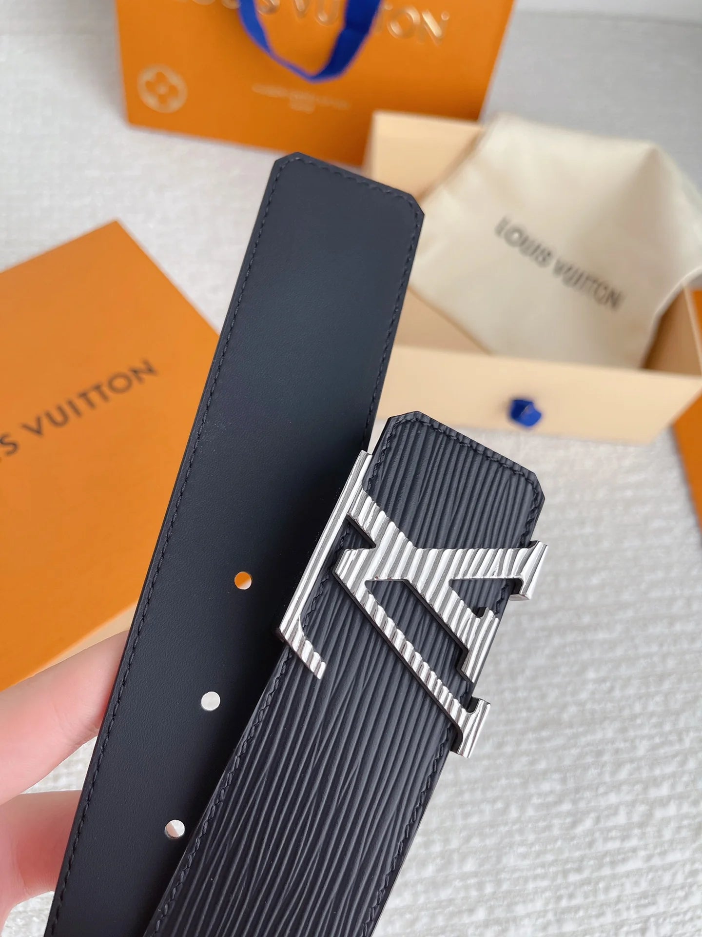 LV BELT