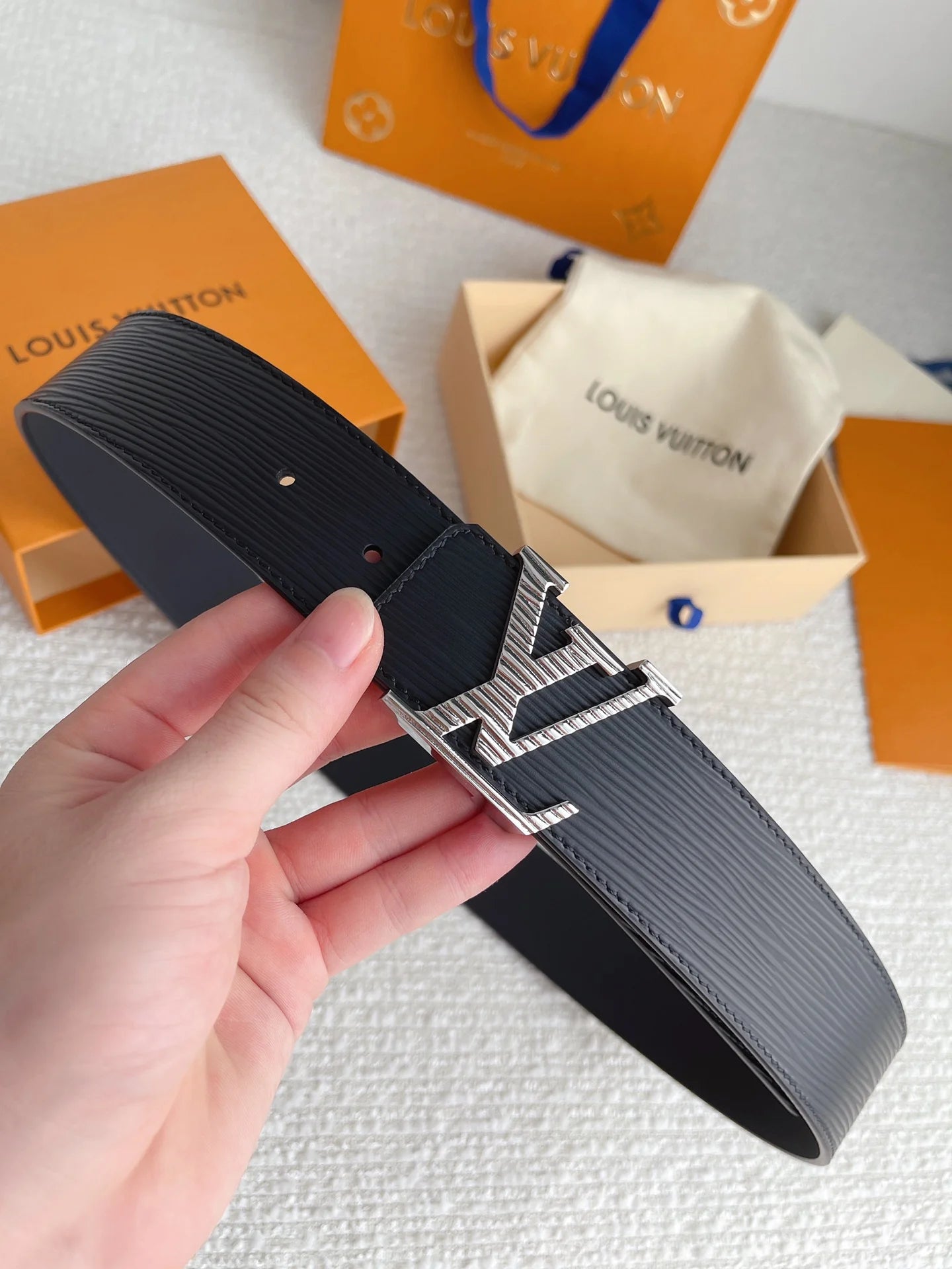 LV BELT