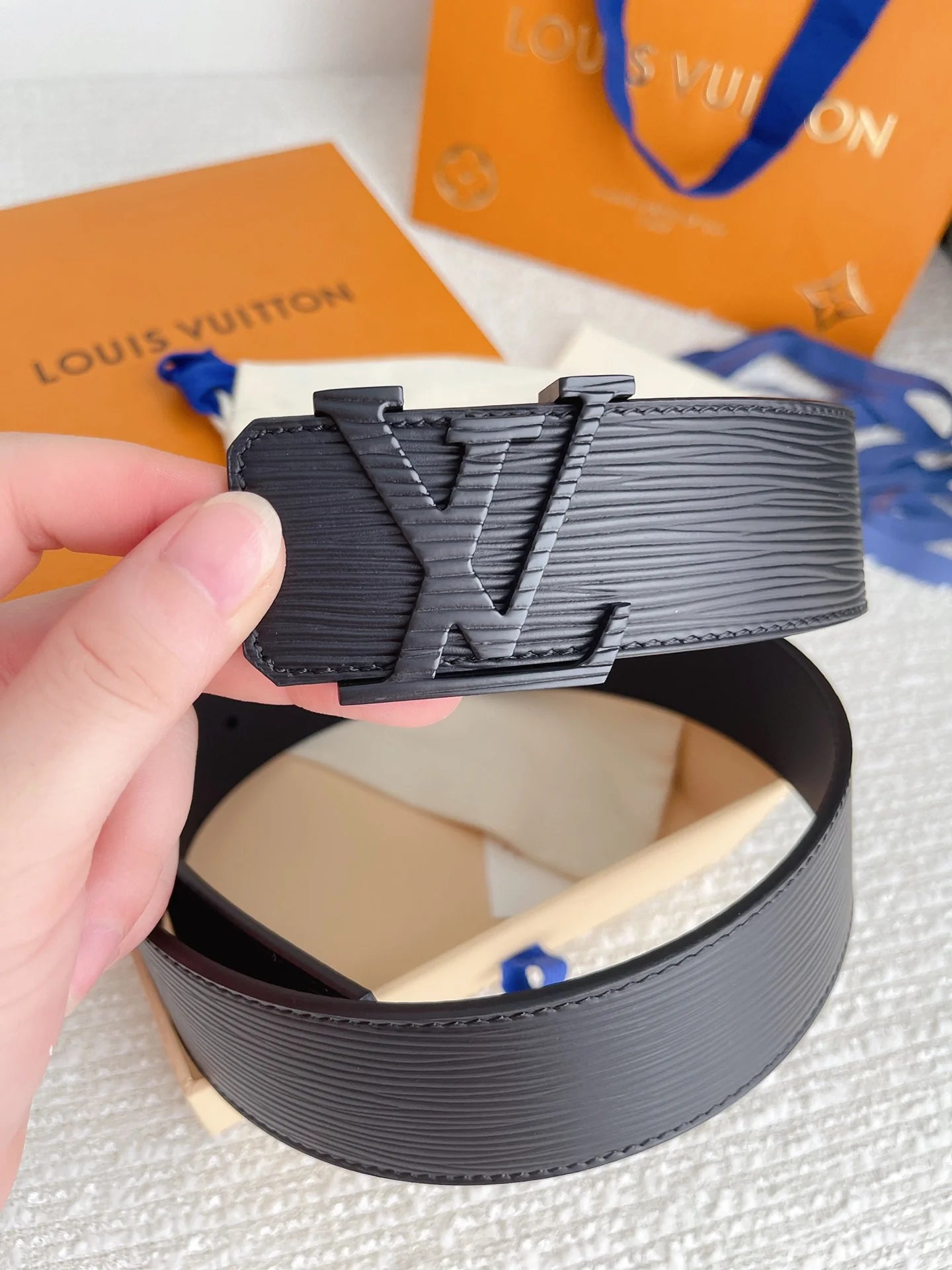 LV BELT