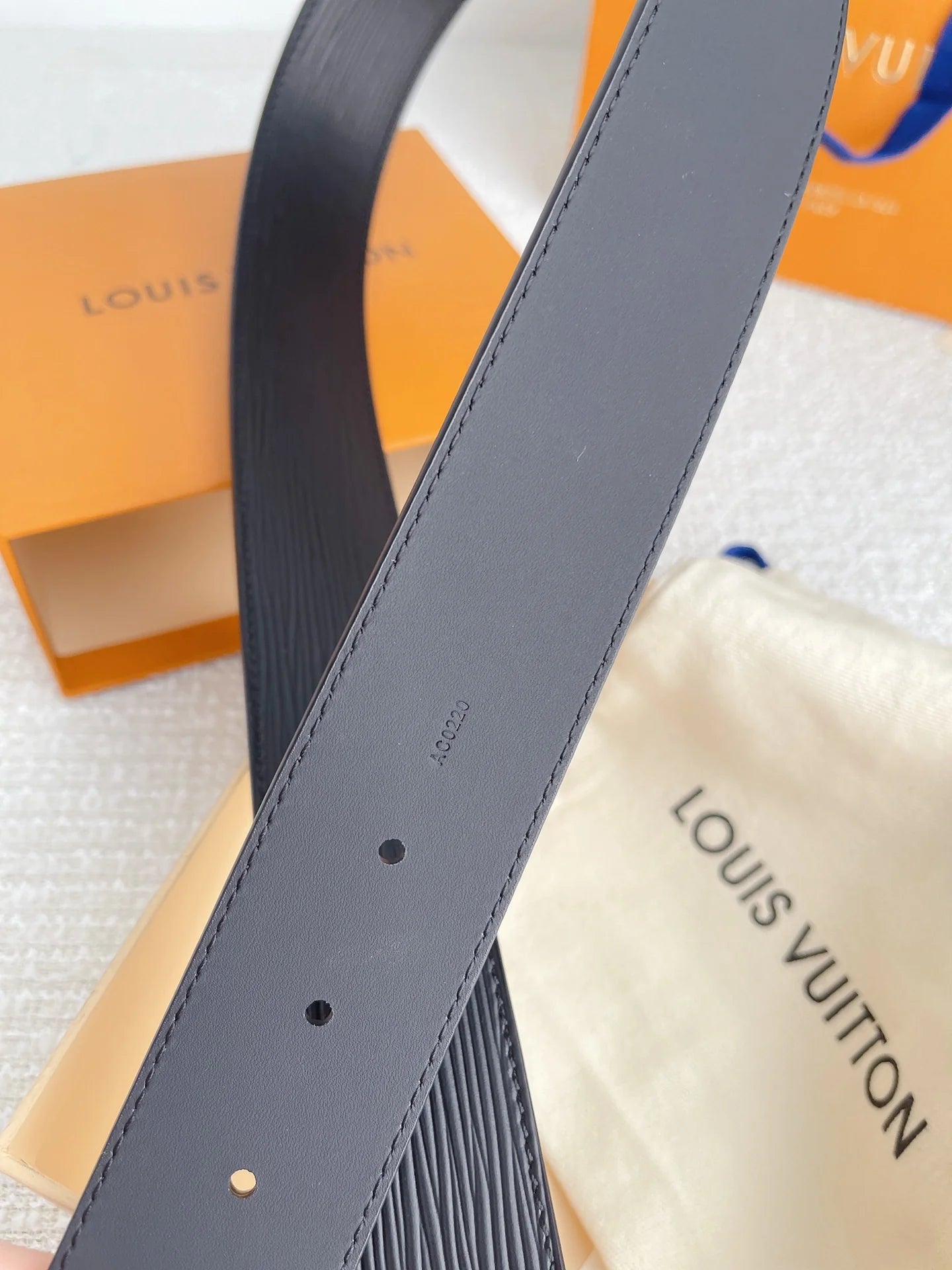 LV BELT