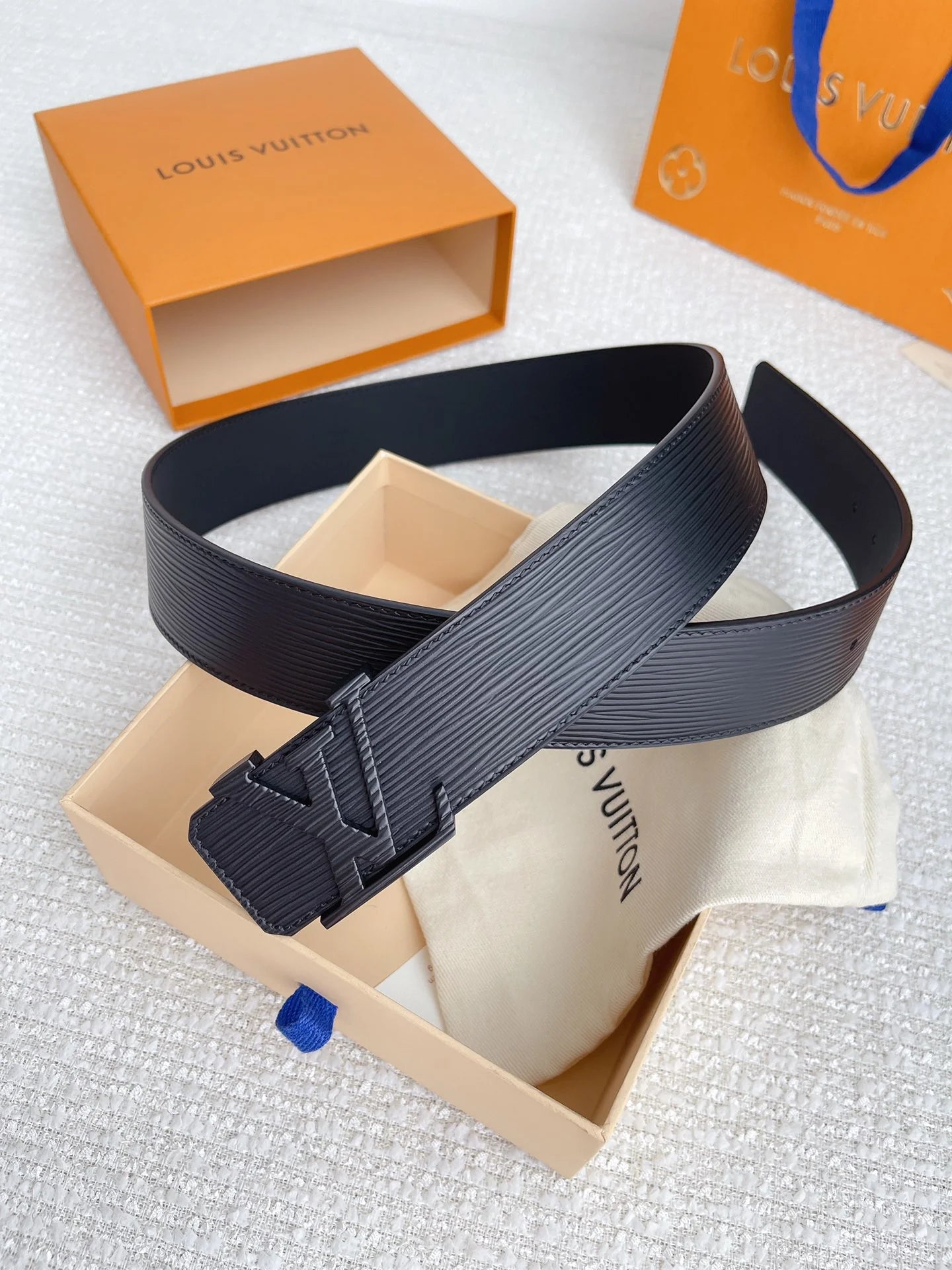 LV BELT