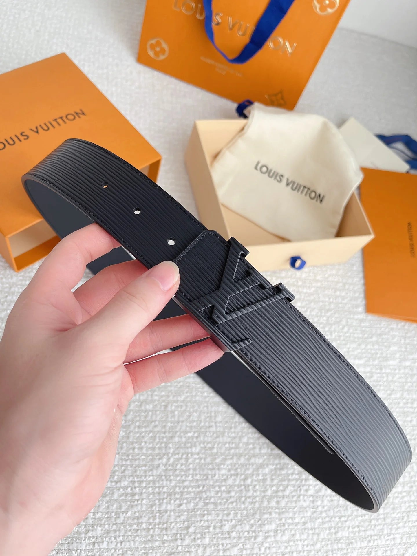 LV BELT