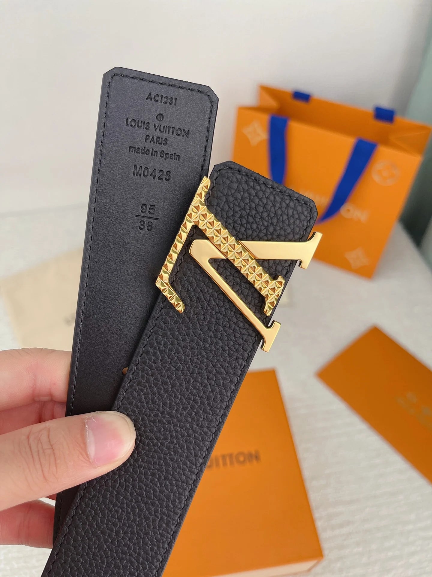 LV BELT