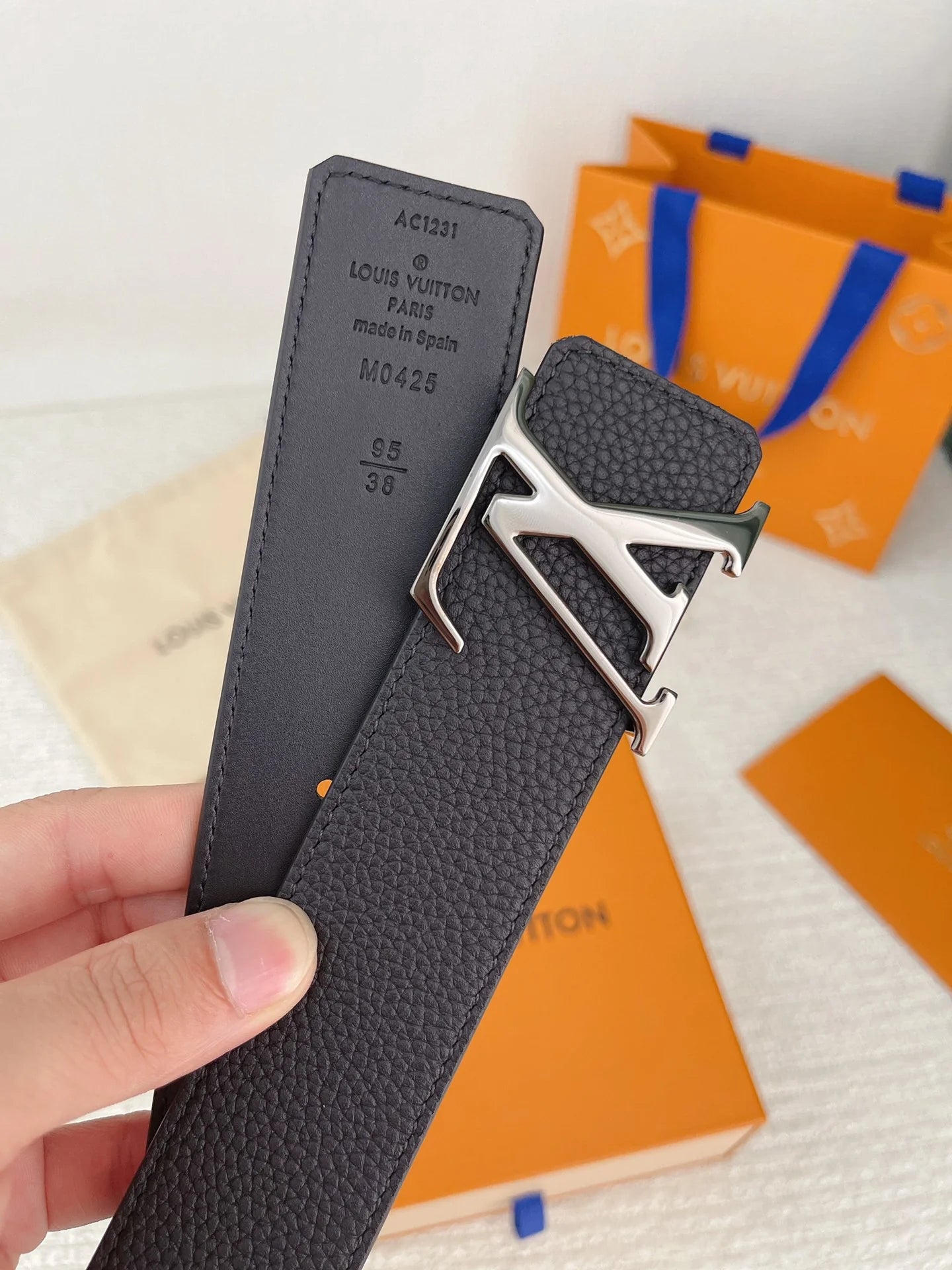 LV BELT