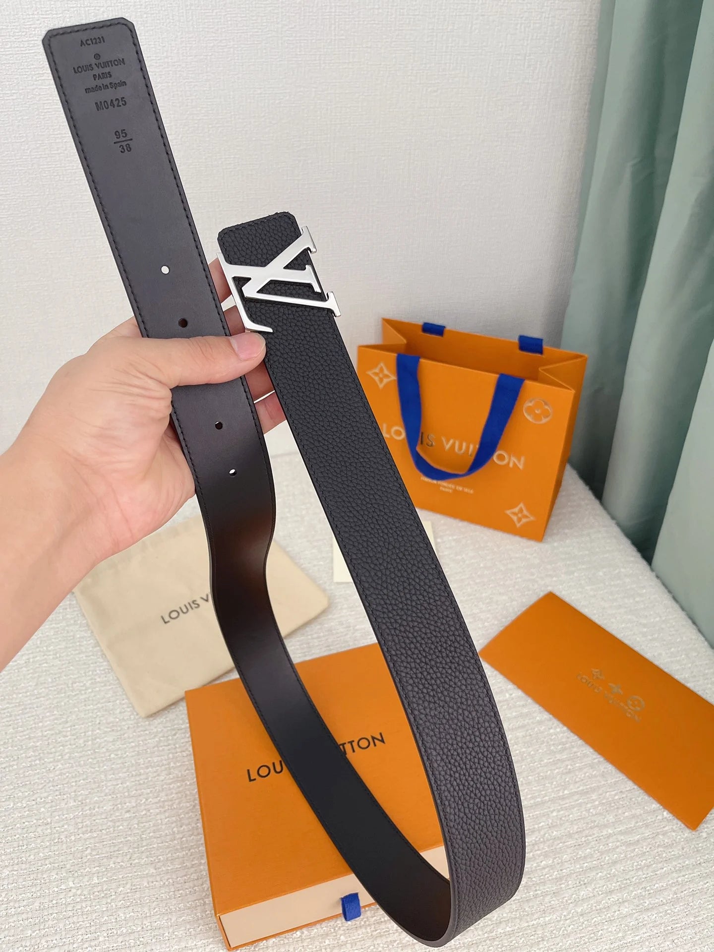 LV BELT